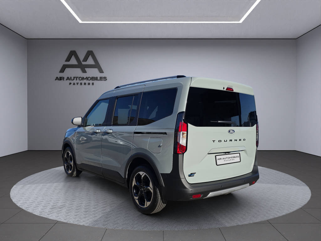 FORD E-Tourneo Courier Active-image-5