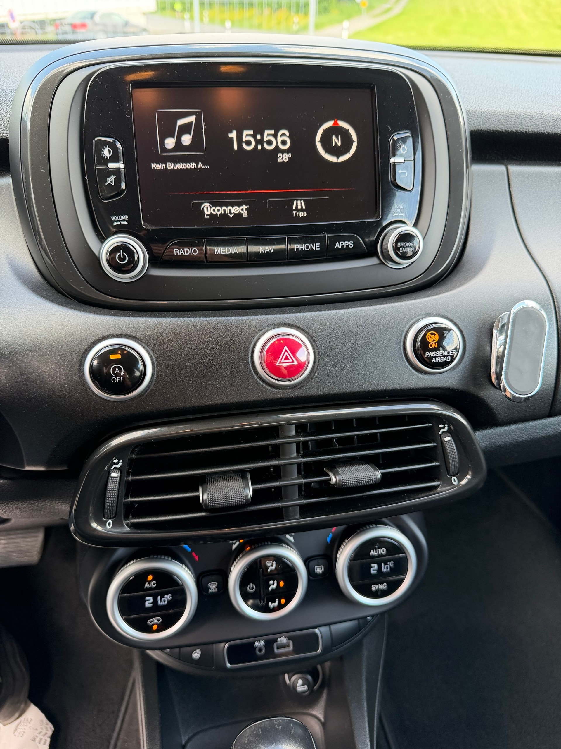 FIAT 500X 1.4T Off Road S-Design 4x4 Automatic-image-12