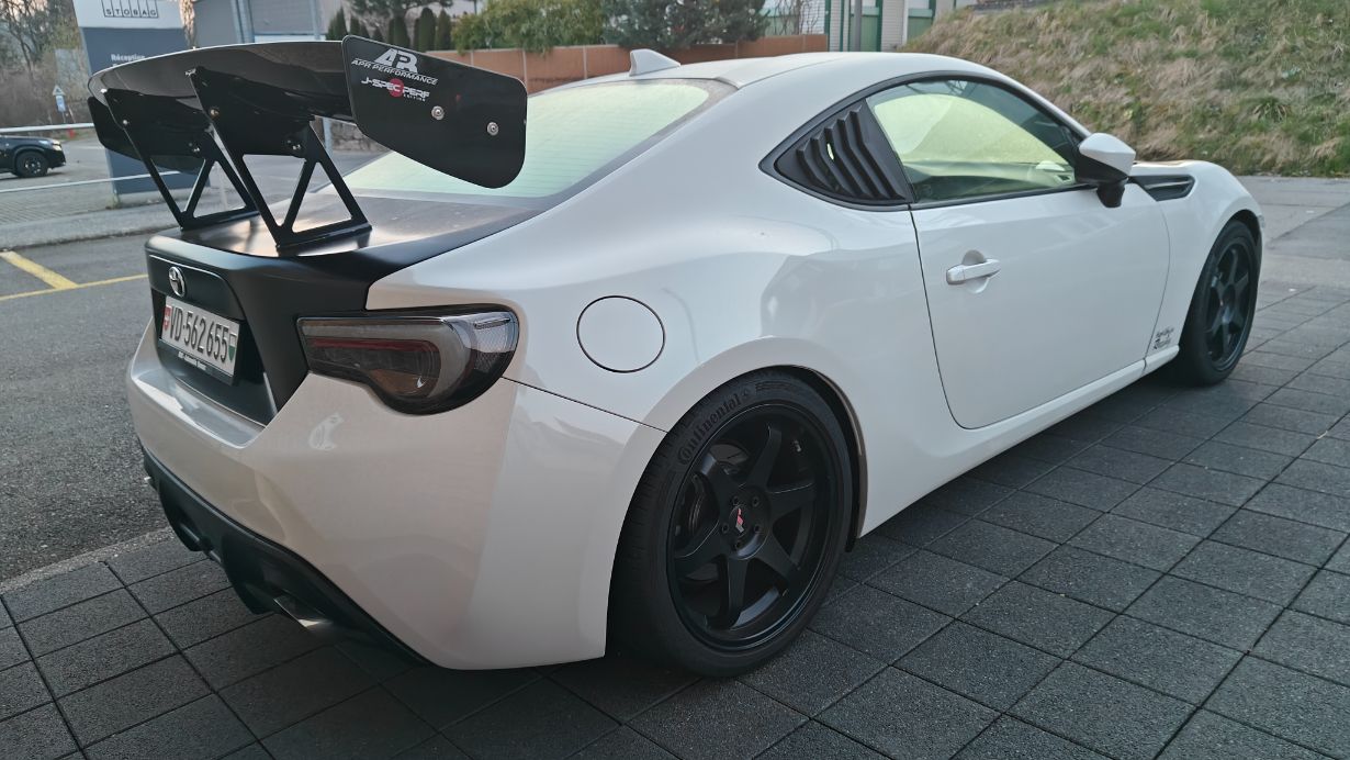 TOYOTA GT 86 2.0 D-4S Sport-image-2