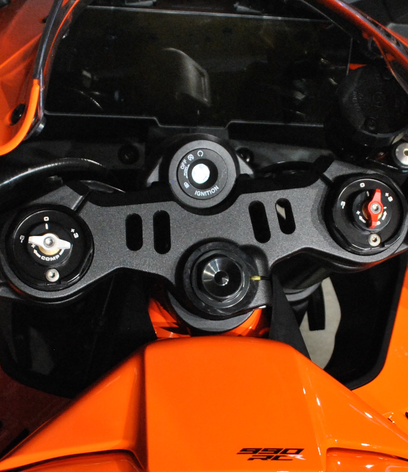 KTM RC 990 R-image-7