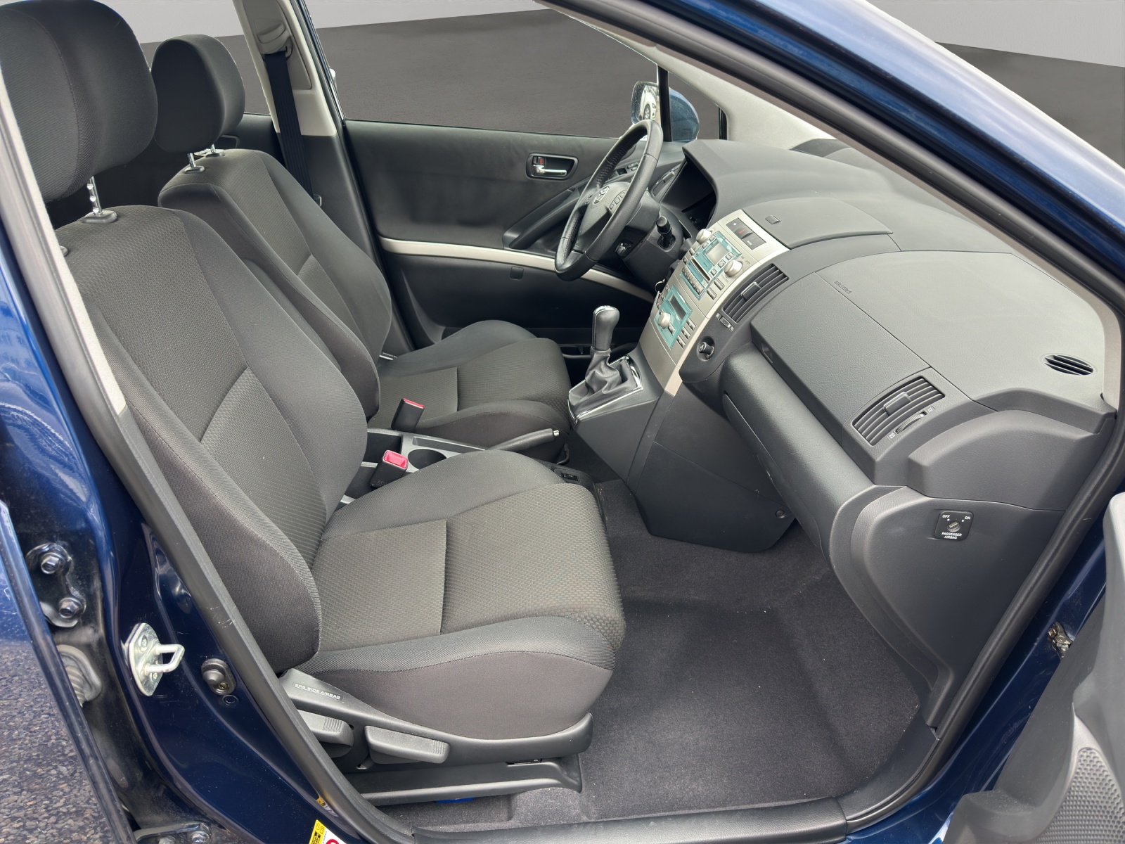 TOYOTA Corolla Verso 1.8 Linea Sol-image-8