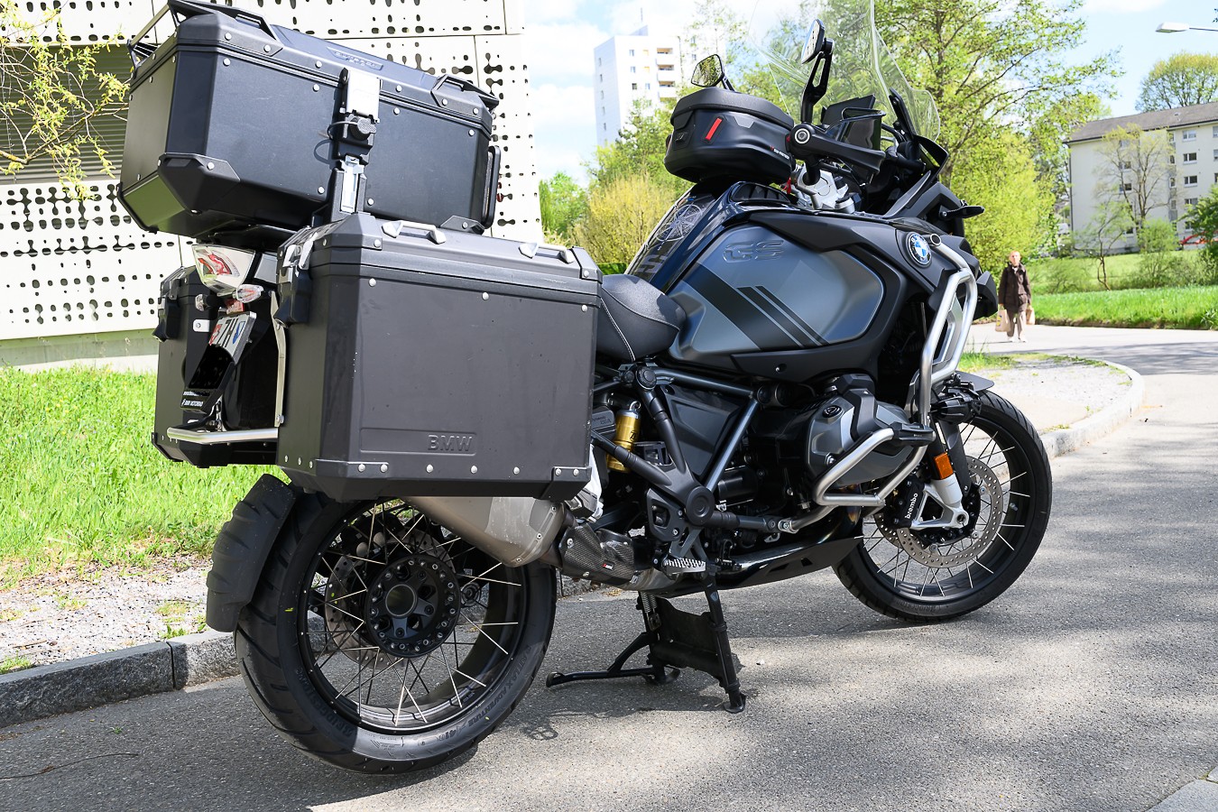 BMW R 1250 GS Adventure-image-1