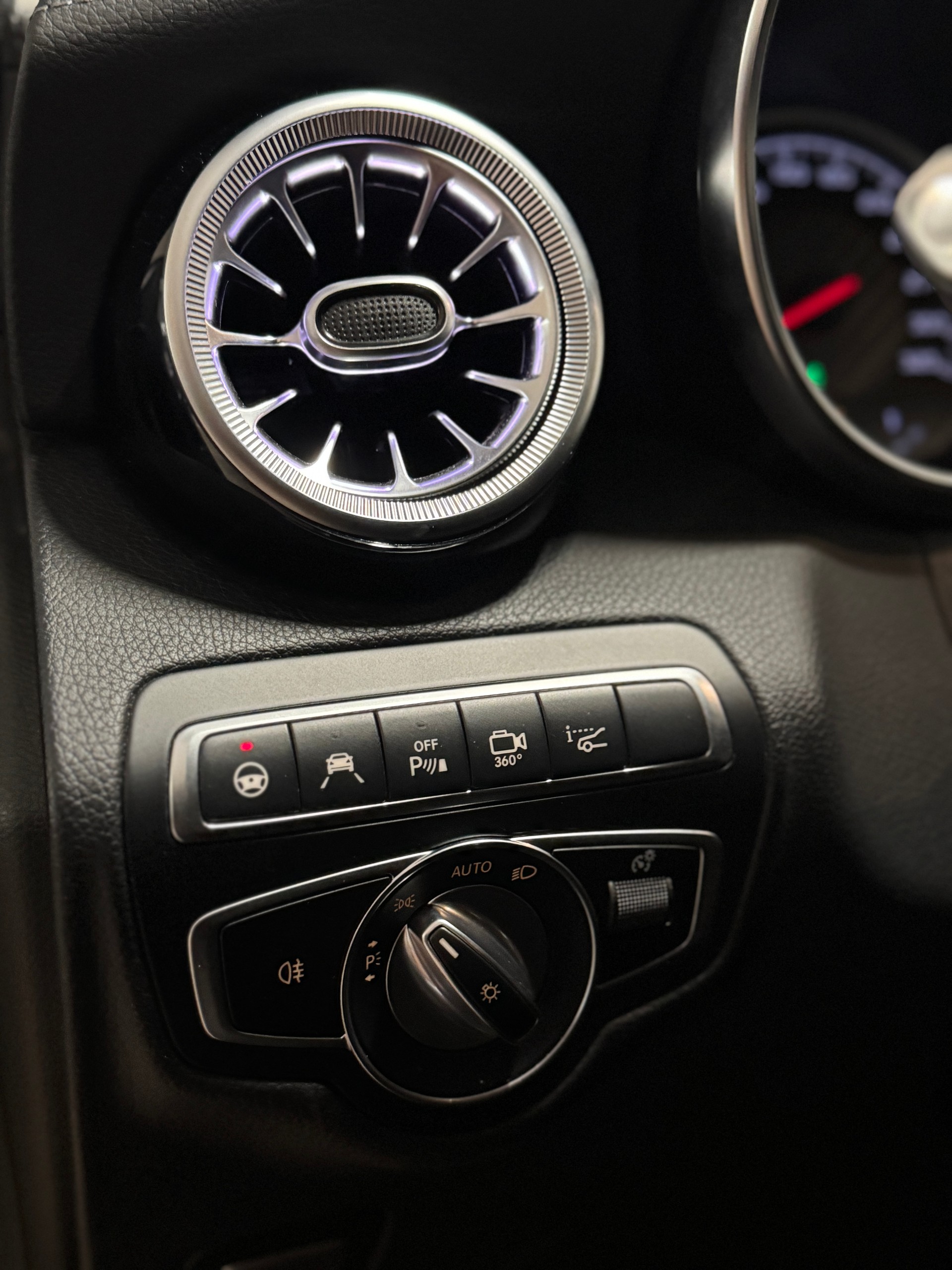 MERCEDES-BENZ GLC 63 AMG 4Matic+ 9G-Tronic *CH*-image-9