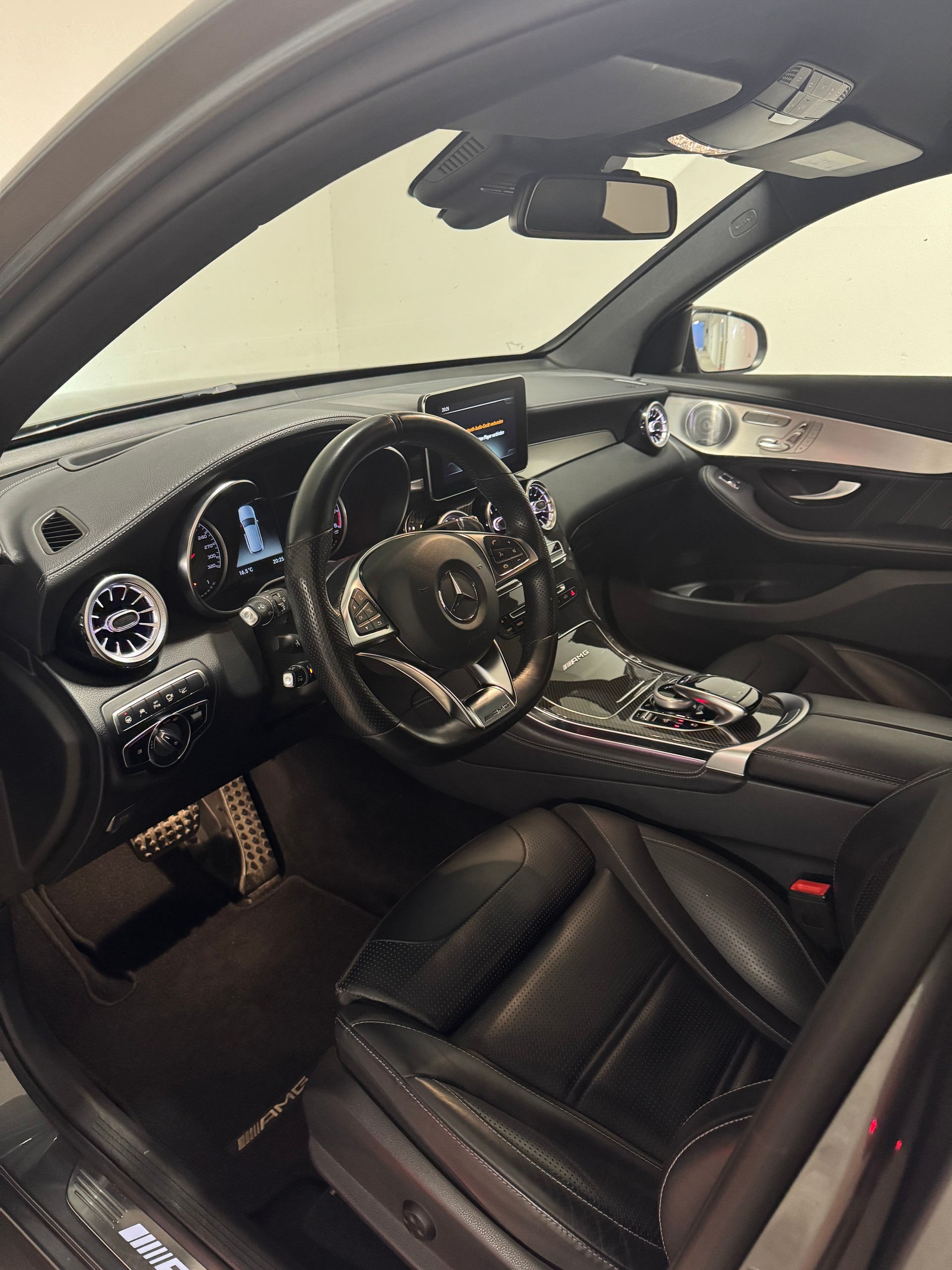 MERCEDES-BENZ GLC 63 AMG 4Matic+ 9G-Tronic *CH*-image-8