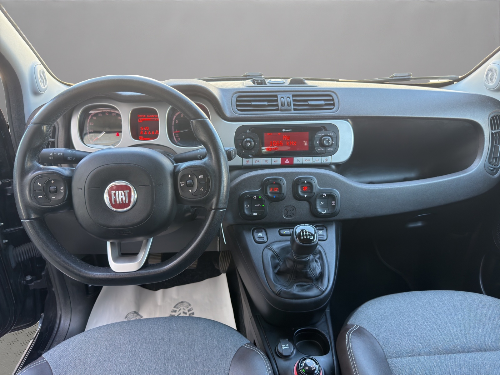 FIAT Panda 0.9 Twinair Turbo Lounge-image-13
