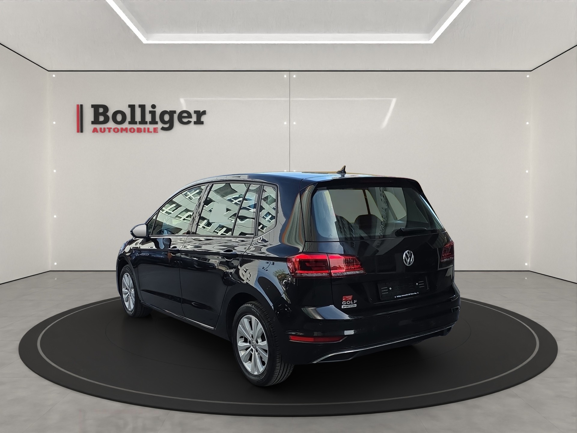VW Golf Sportsvan 1.6 TDI Comfortline DSG-image-9