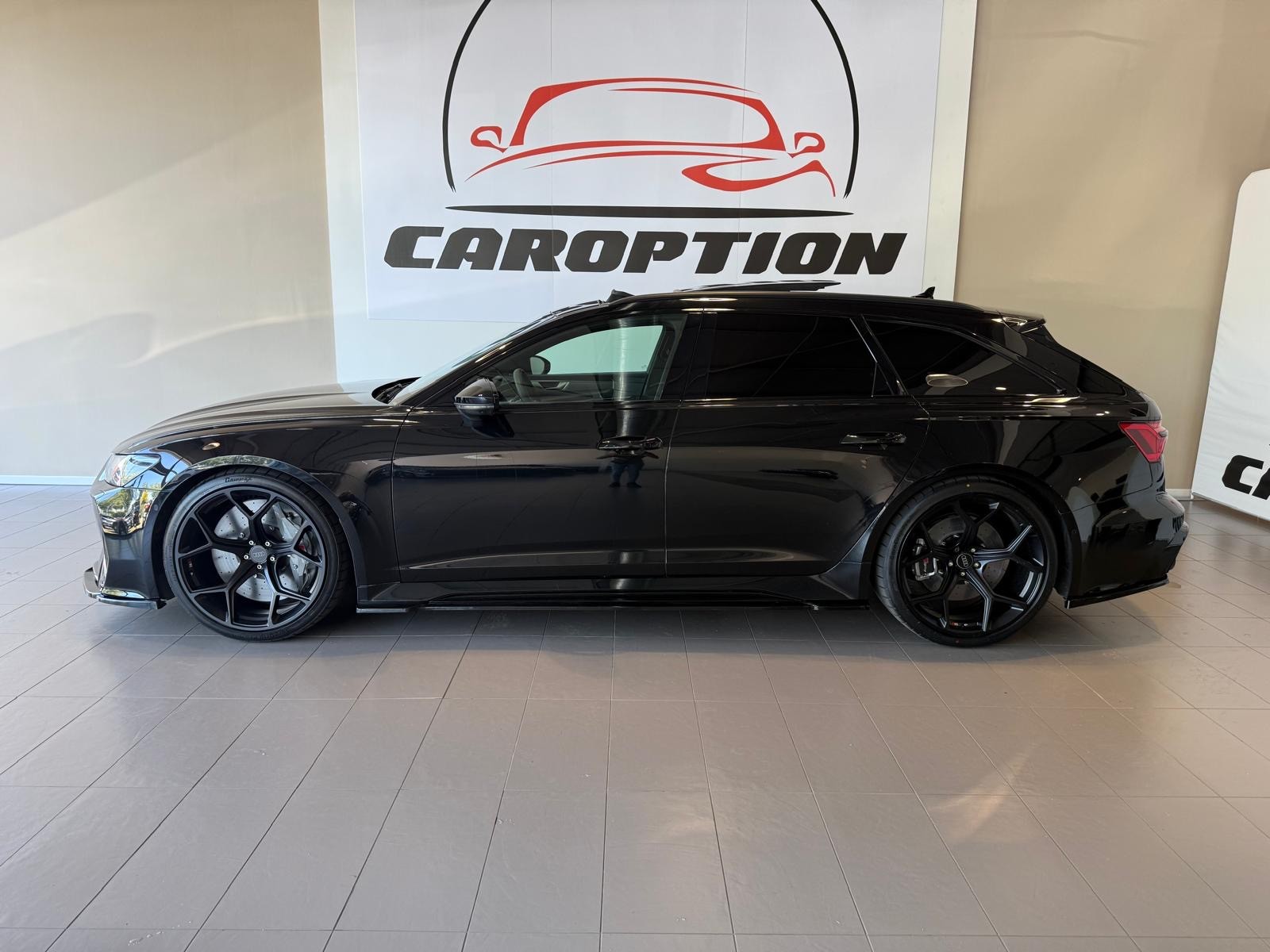 AUDI RS6 Avant 4.0 TFSI V8 quattro-image-4