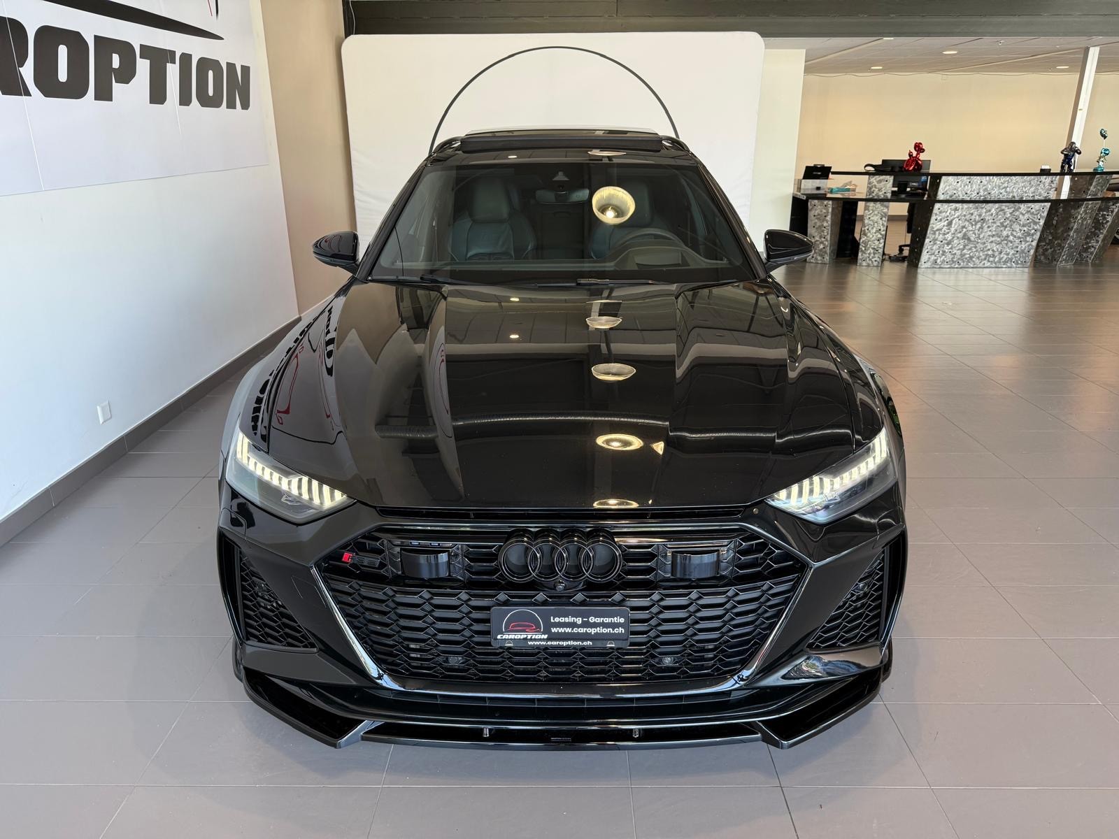 AUDI RS6 Avant 4.0 TFSI V8 quattro-showroom-element-3