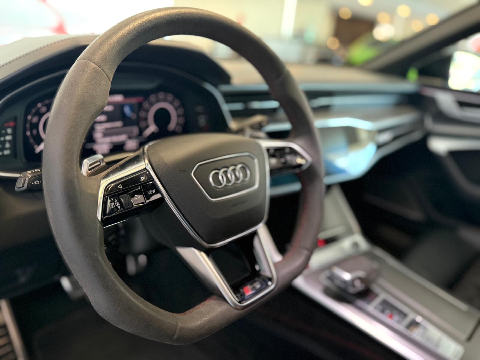 AUDI RS6 Avant 4.0 TFSI V8 quattro-image-18