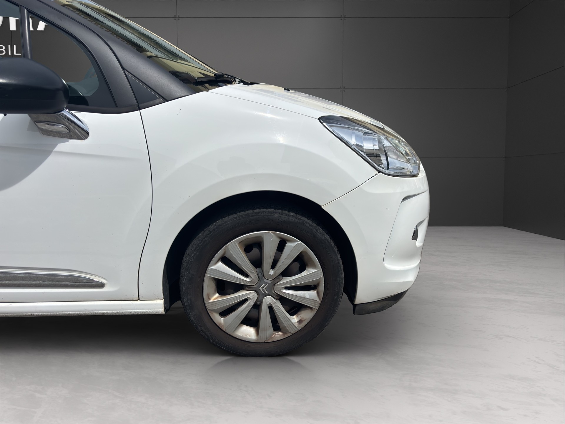 DS AUTOMOBILES DS3 1.2 VTi Chic-image-10