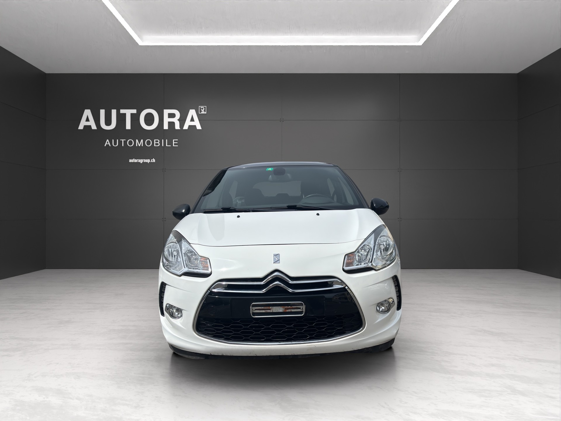 DS AUTOMOBILES DS3 1.2 VTi Chic-image-1