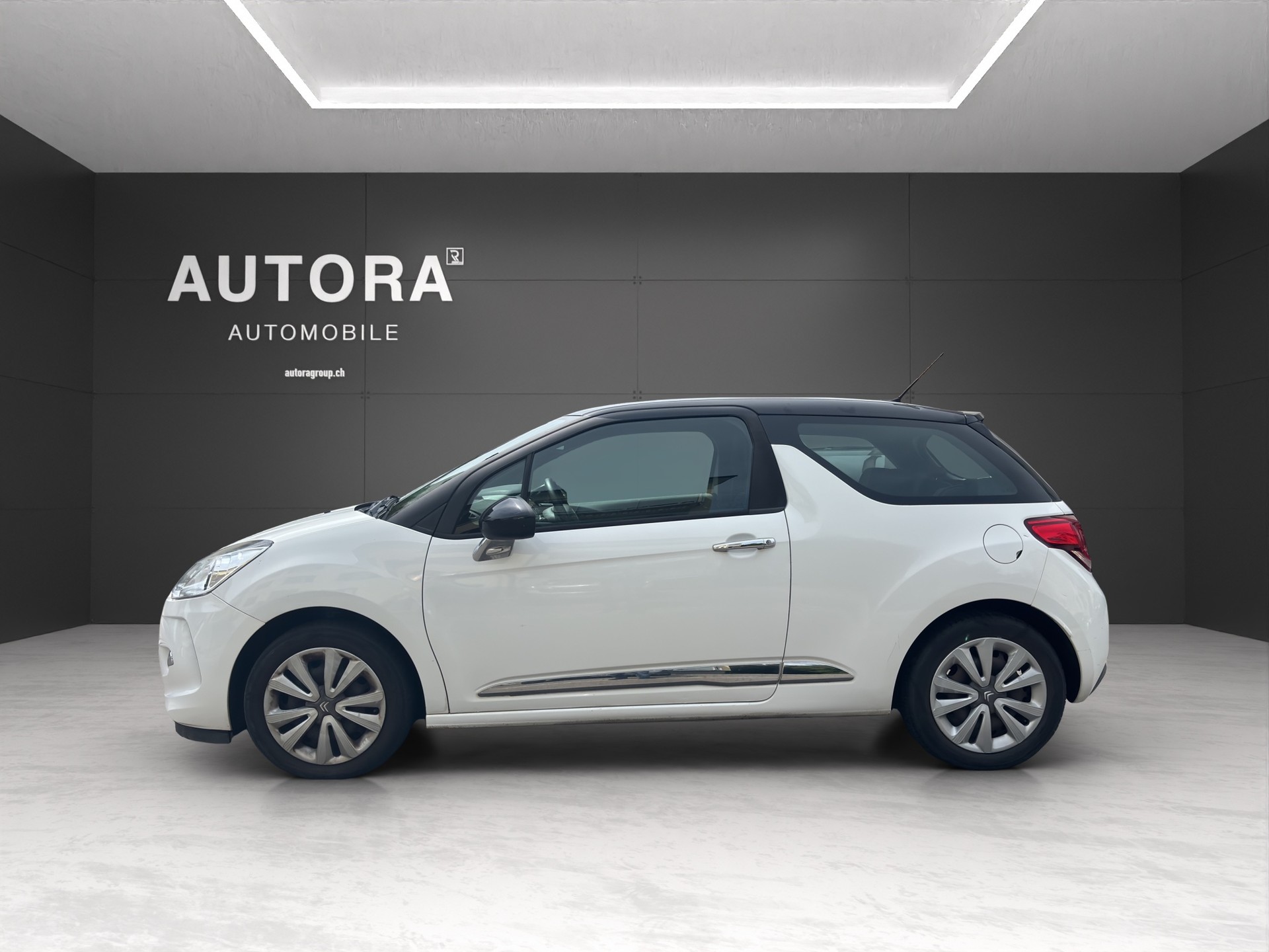 DS AUTOMOBILES DS3 1.2 VTi Chic-image-2
