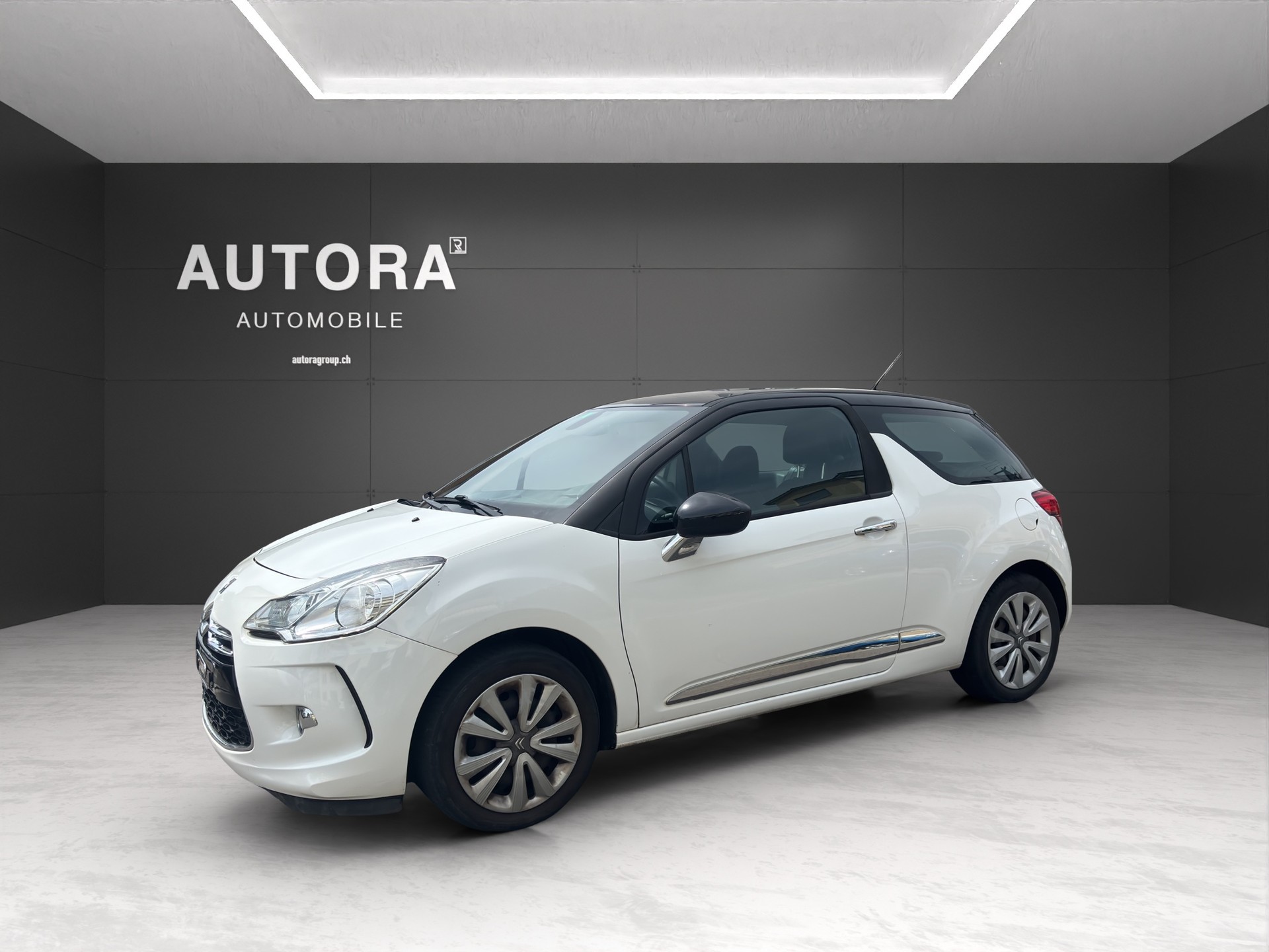 DS AUTOMOBILES DS3 1.2 VTi Chic-image-0