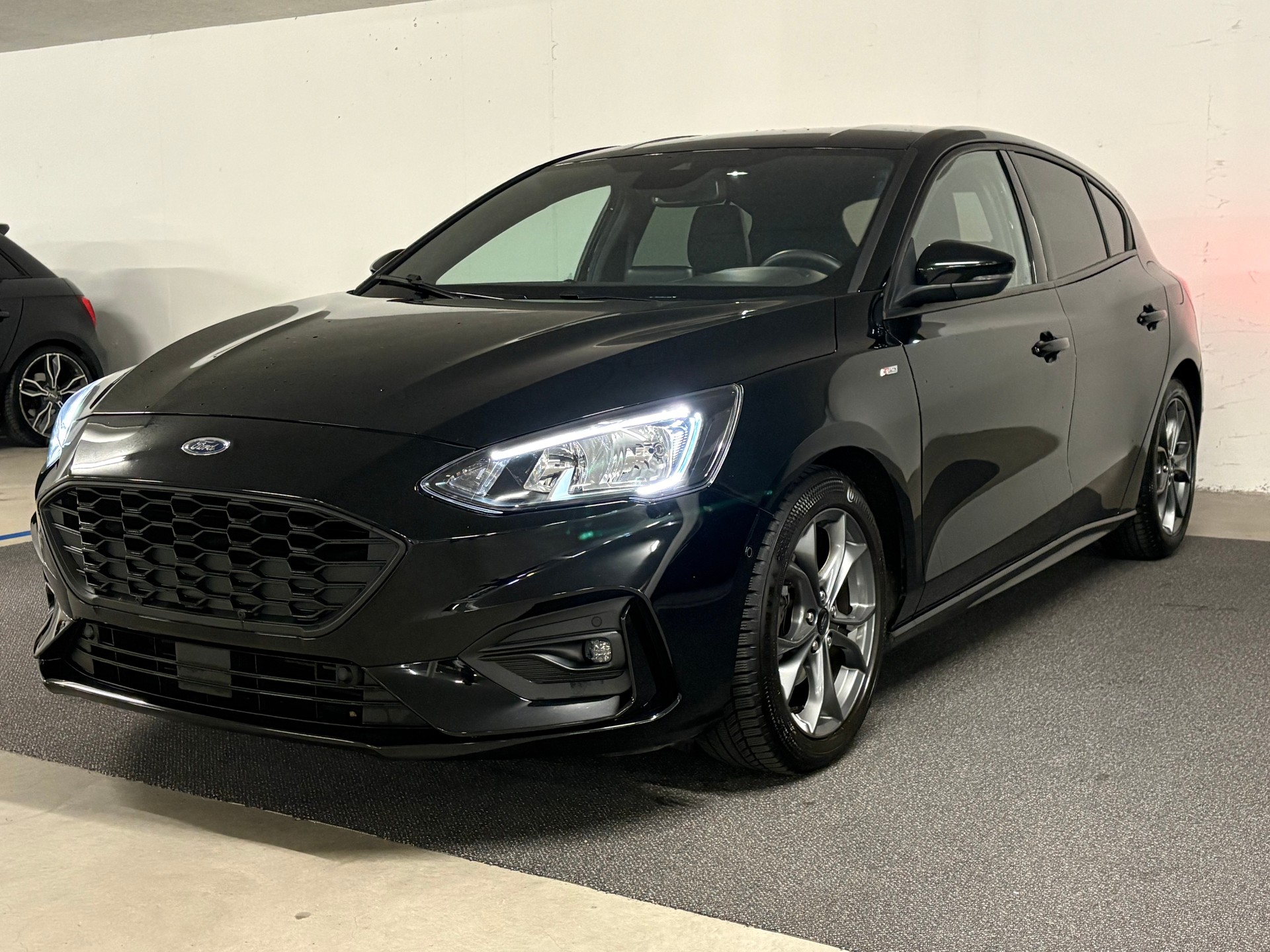 FORD Focus 1.0 SCTi ST Line Frisch ab MFK und Service