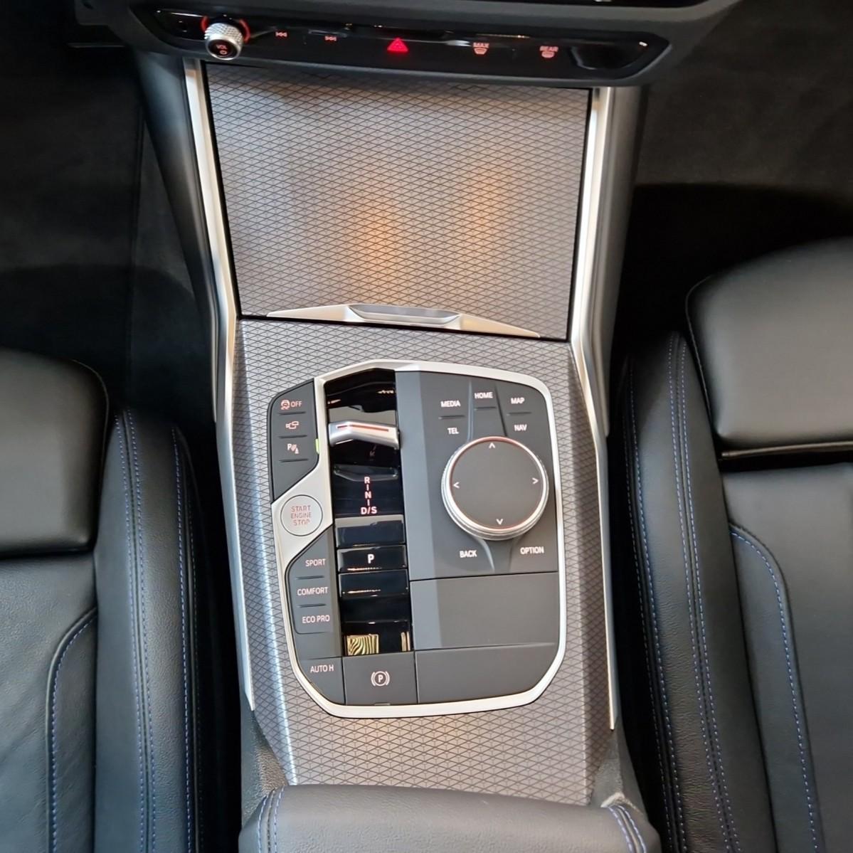 BMW 330d xDrive Limousine 48V M Sport-image-14
