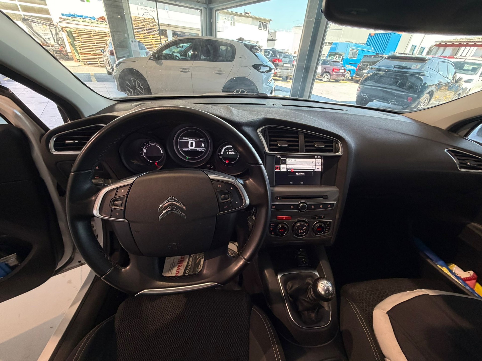 CITROEN C4 1.6 BlueHDi Feel-image-8