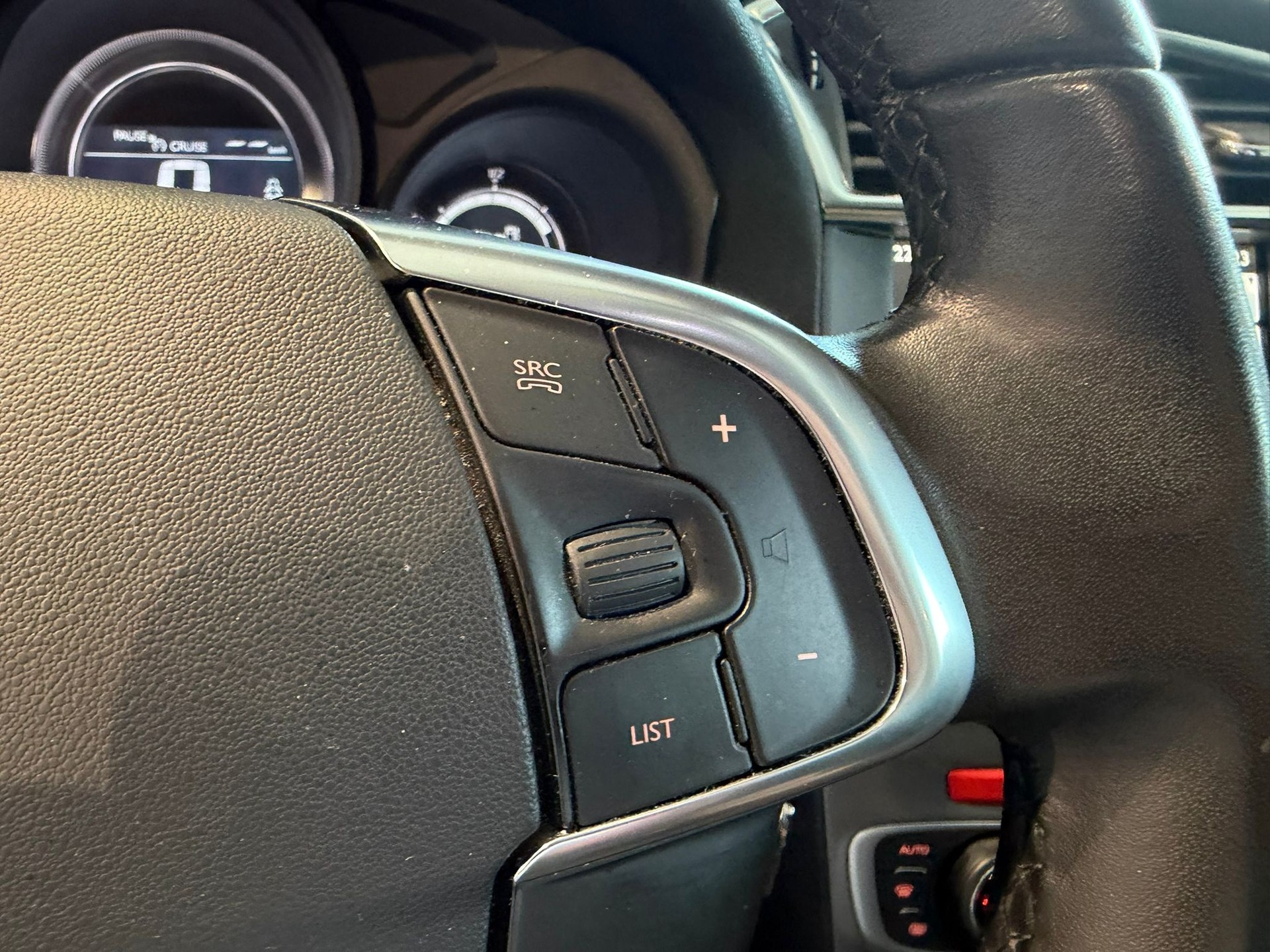 CITROEN C4 1.6 BlueHDi Feel-image-11