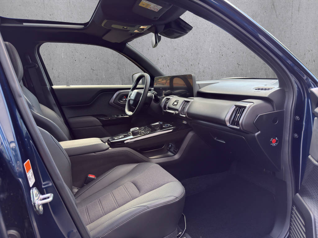 SUZUKI e Vitara Compact Top 4x4-image-12