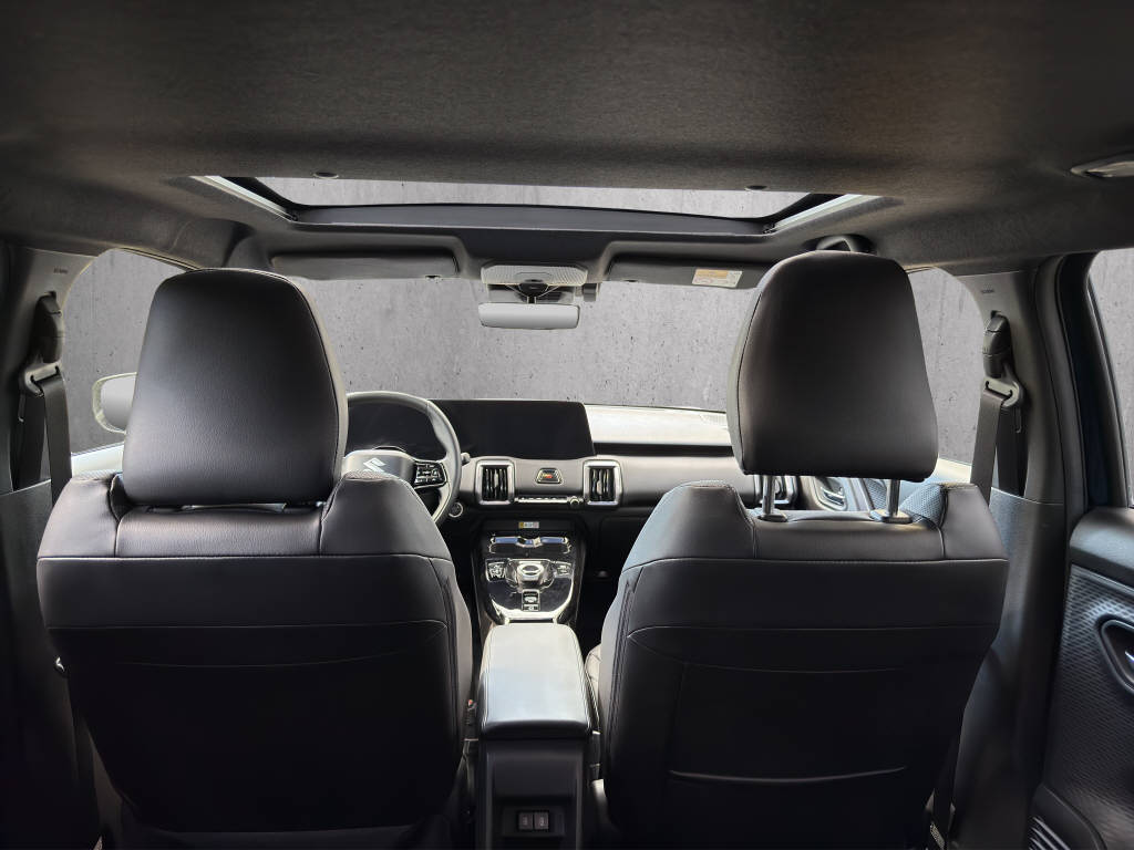 SUZUKI e Vitara Compact Top 4x4-image-9
