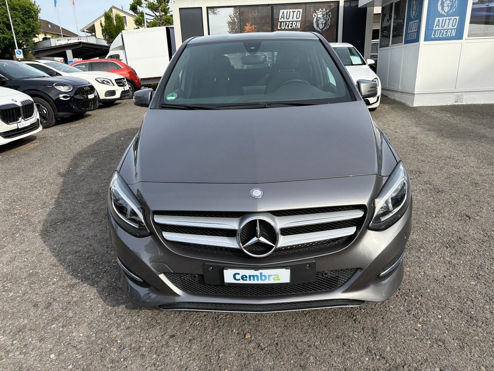 MERCEDES-BENZ B 220 CDI Style 7G-DCT-showroom-element-3