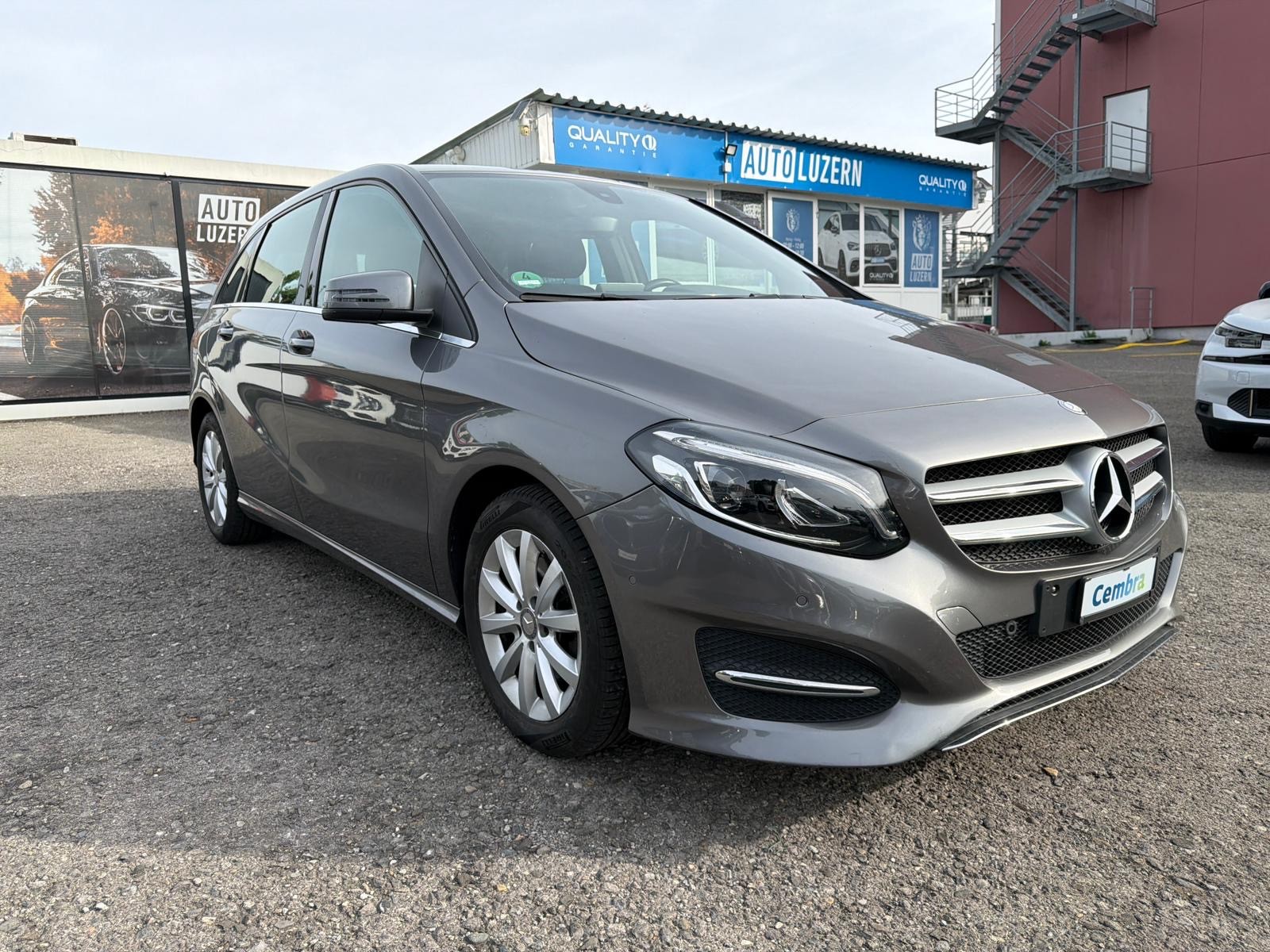 MERCEDES-BENZ B 220 CDI Style 7G-DCT-image-9