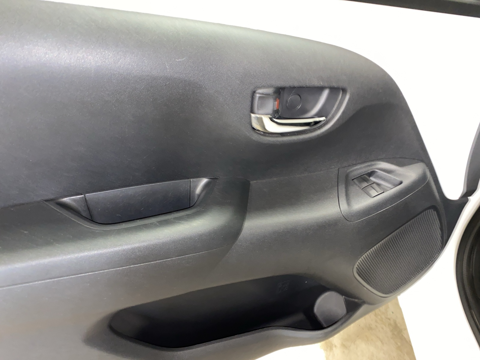 PEUGEOT 108 1.2 PureTech Allure Top-image-14