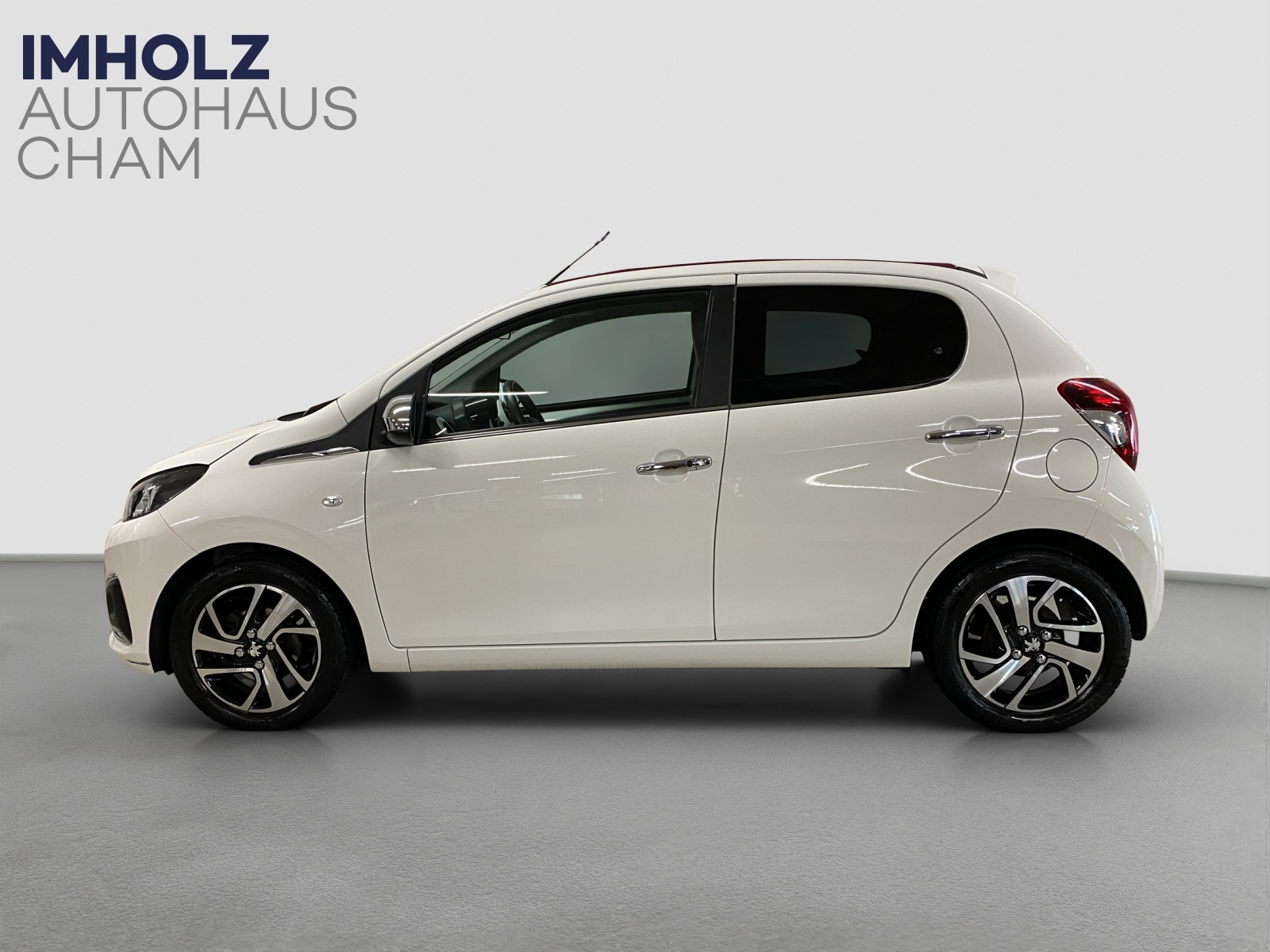 PEUGEOT 108 1.2 PureTech Allure Top-showroom-element-1