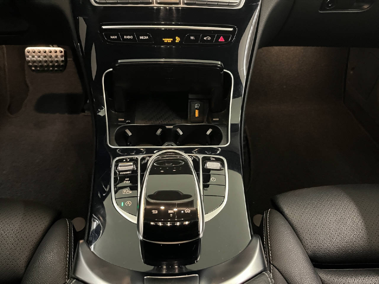 MERCEDES-BENZ C 220 d AMG Line 4matic-image-10