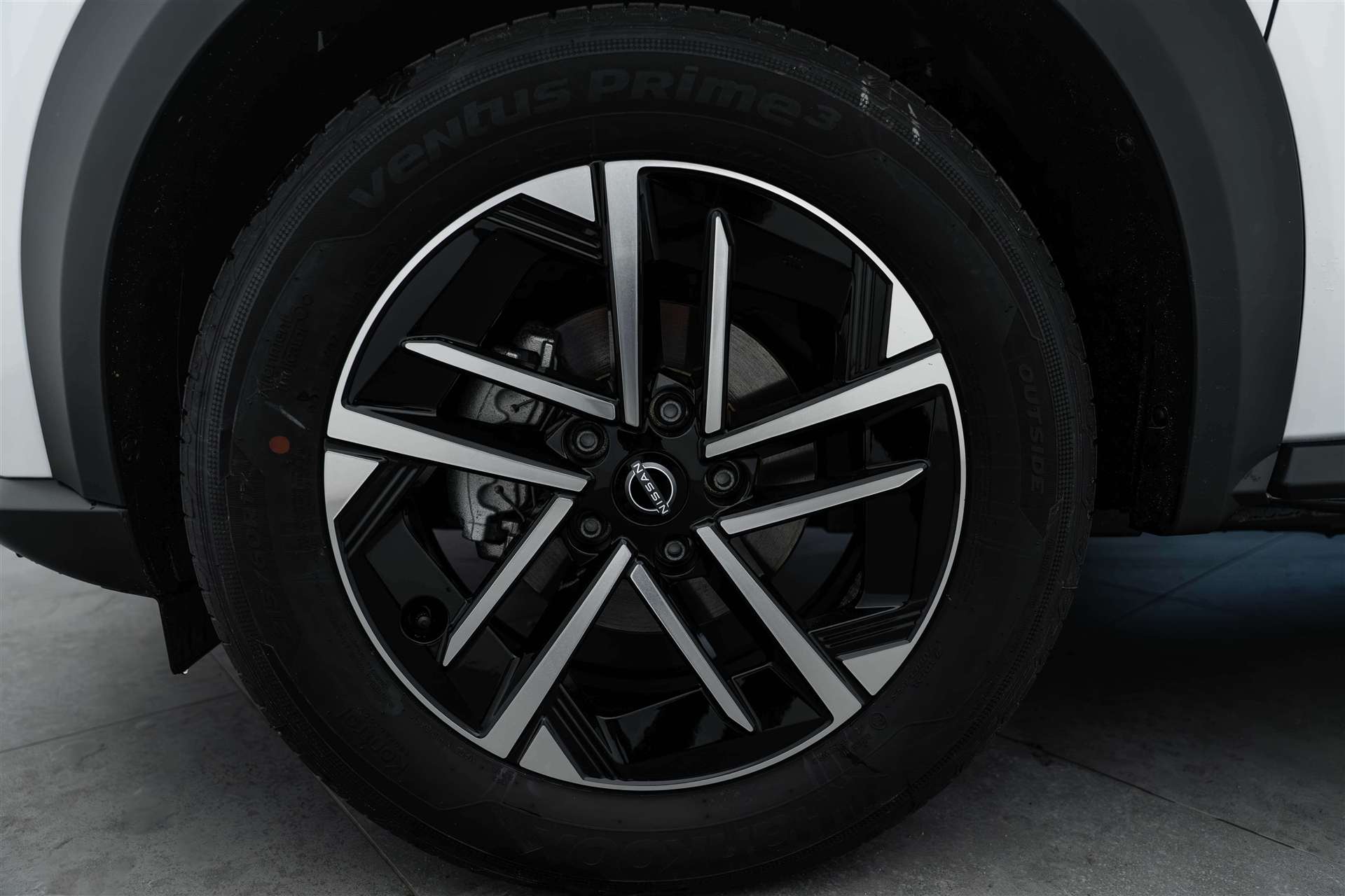 NISSAN Juke 1.0 DIG-T N-Connecta DCT-Automat-image-5