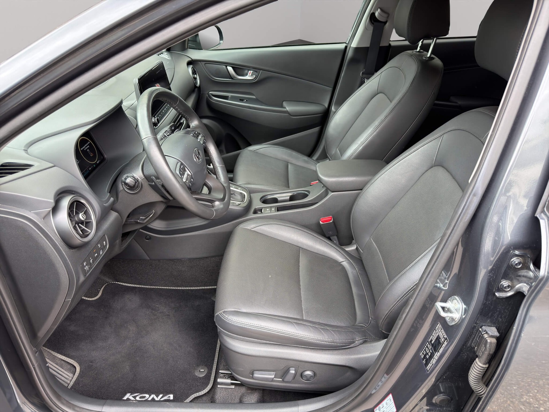 HYUNDAI Kona 1.6 GDi Hybrid Vertex-image-6