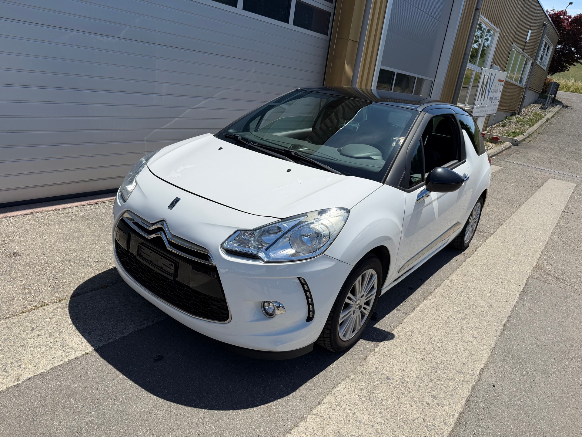 DS AUTOMOBILES DS3 1.6 VTi SO Chic-image-1