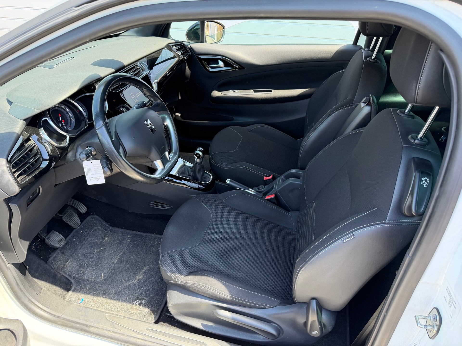 DS AUTOMOBILES DS3 1.6 VTi SO Chic-image-11