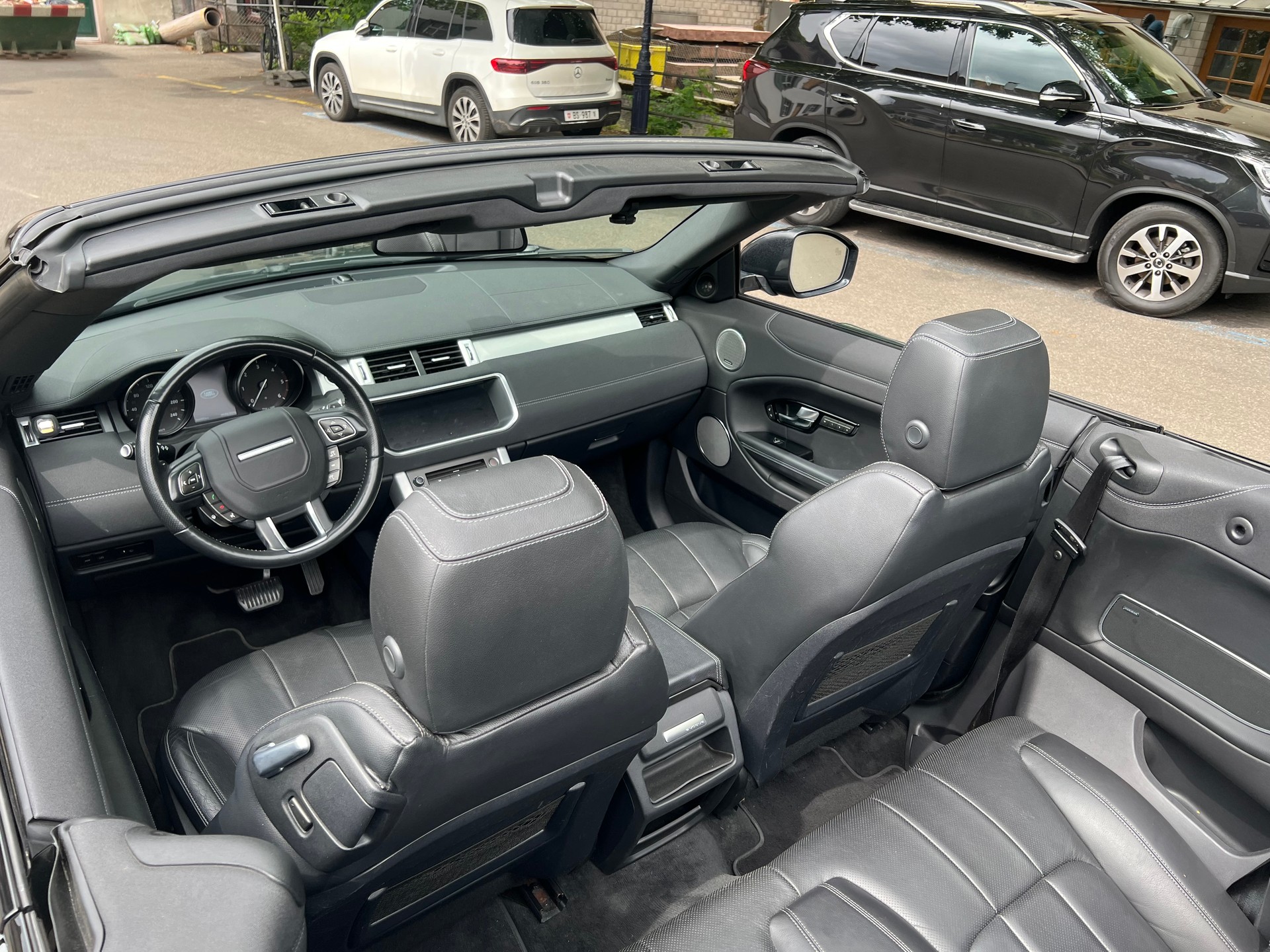 LAND ROVER 2.0 TD4 SE Dynamic-image-1