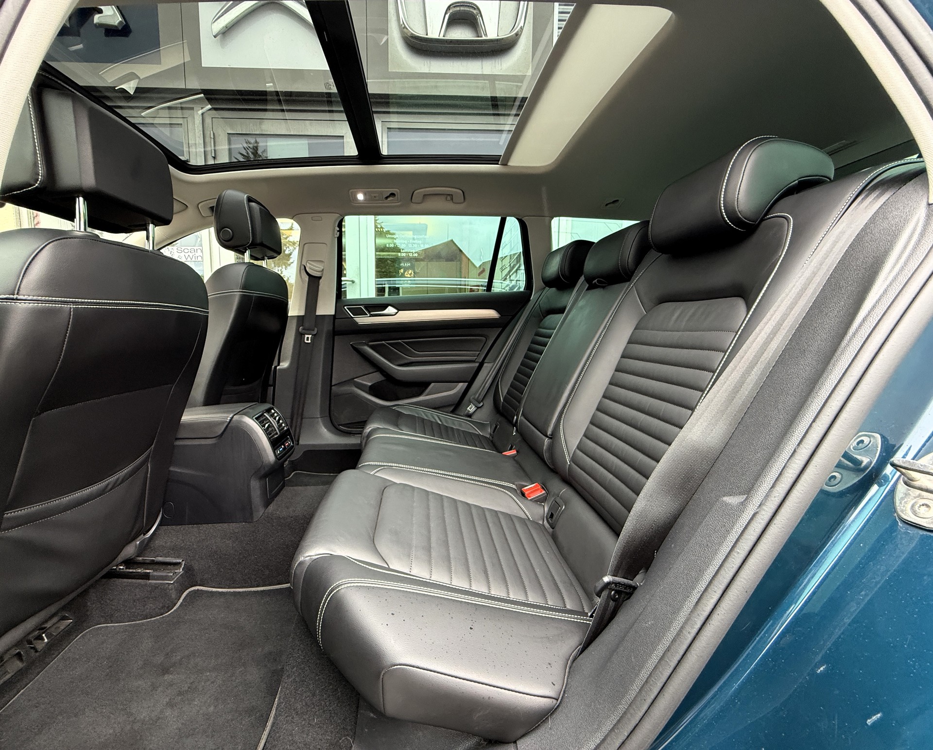 VW Passat 2.0 TDI BMT Elegance 4Motion DSG-image-8