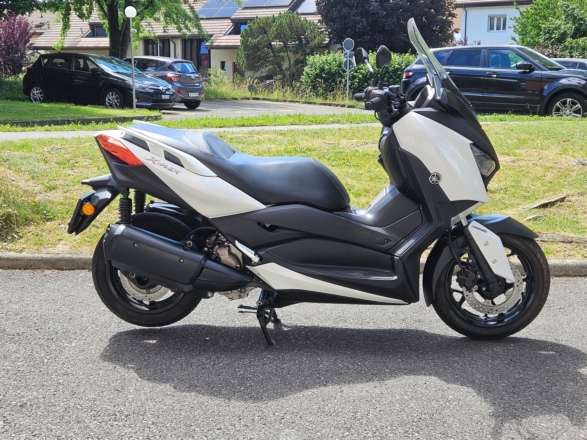 YAMAHA X-Max CZD 300 ABS-image-0