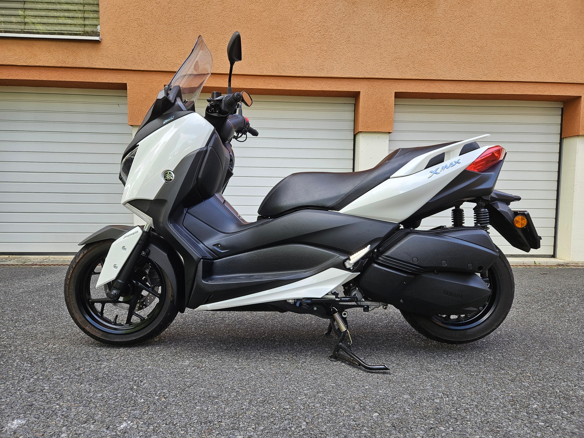 YAMAHA X-Max CZD 300 ABS-image-3