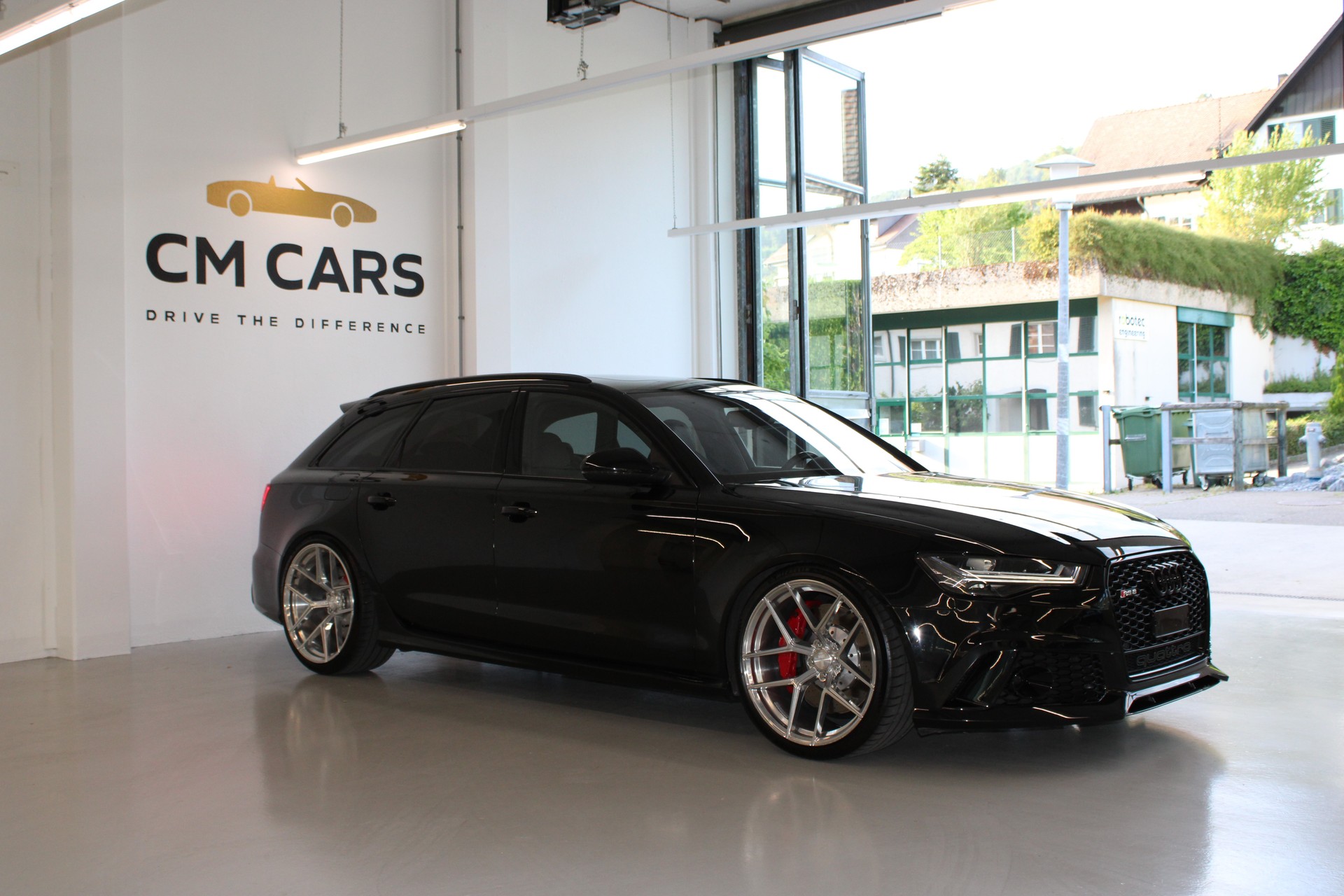 AUDI RS6 Avant 4.0 TFSI V8 performance quattro-showroom-element-3