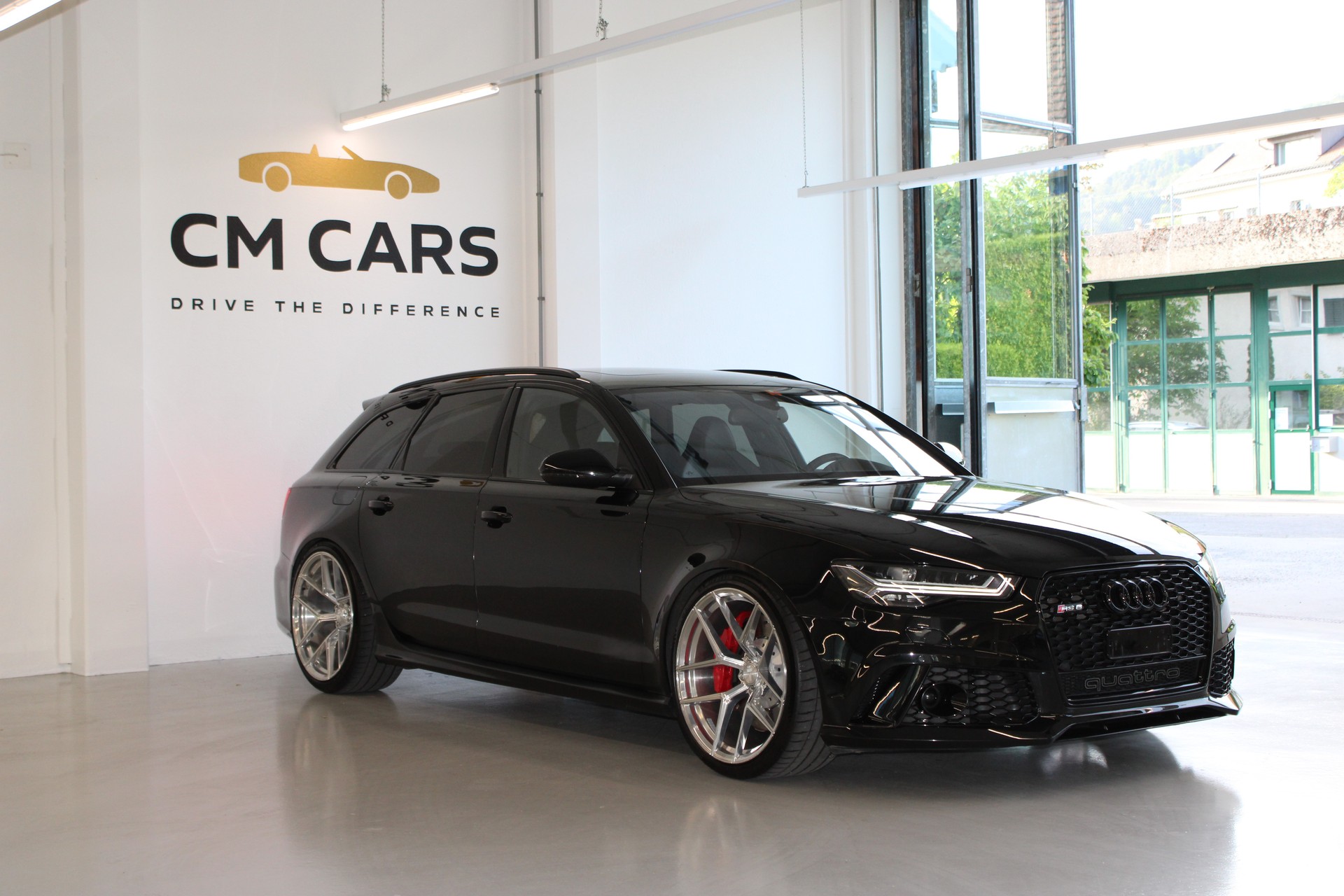 AUDI RS6 Avant 4.0 TFSI V8 performance quattro-showroom-element-2