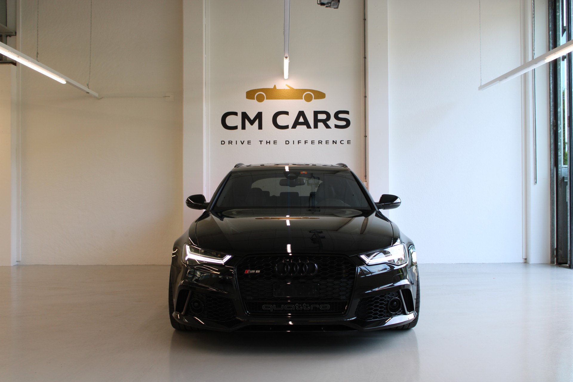 AUDI RS6 Avant 4.0 TFSI V8 performance quattro-showroom-element-1