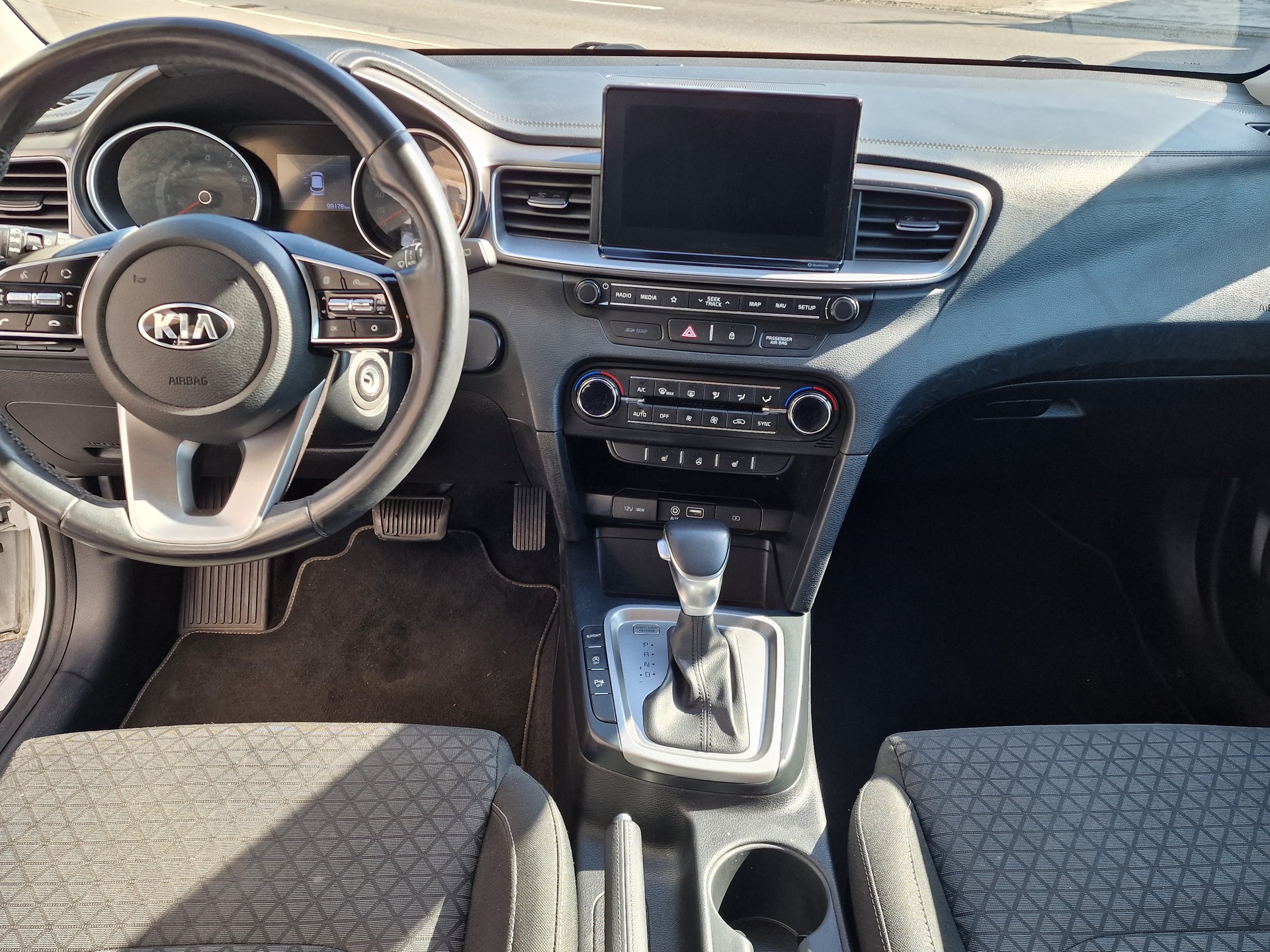 KIA Ceed Sportswagon 1.4 T-GDi Power 25 DCT-image-5