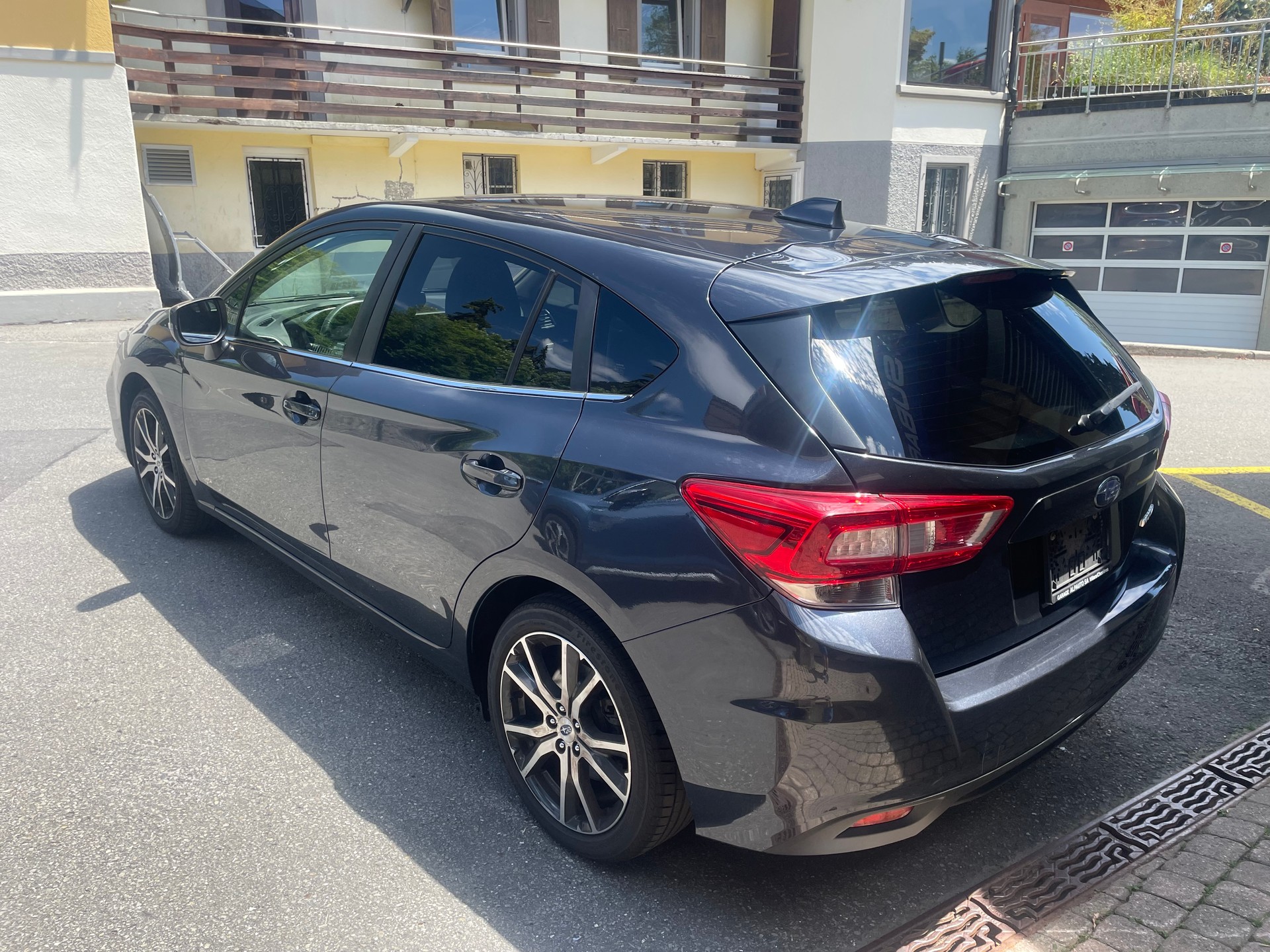 SUBARU Impreza 2.0 Swiss Plus AWD Lineartronic-image-4