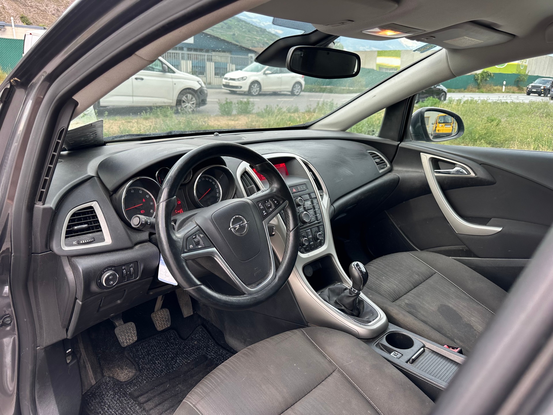 OPEL Astra 1.4i 16V Turbo Enjoy-image-9