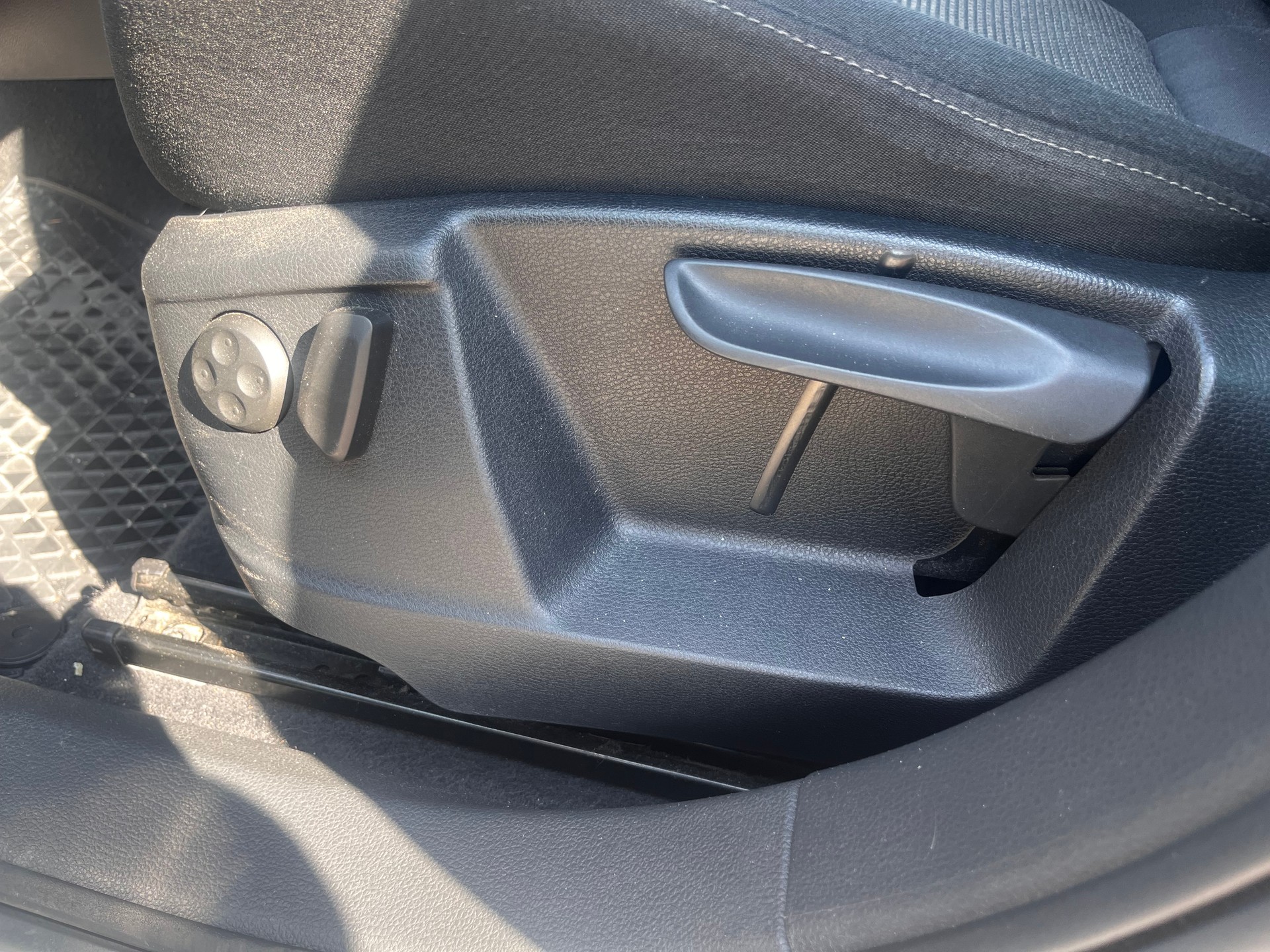 VW 2.0 TSI Comfortline DSG, mit viel Ausstattung, mit MFK, ab Service-image-7