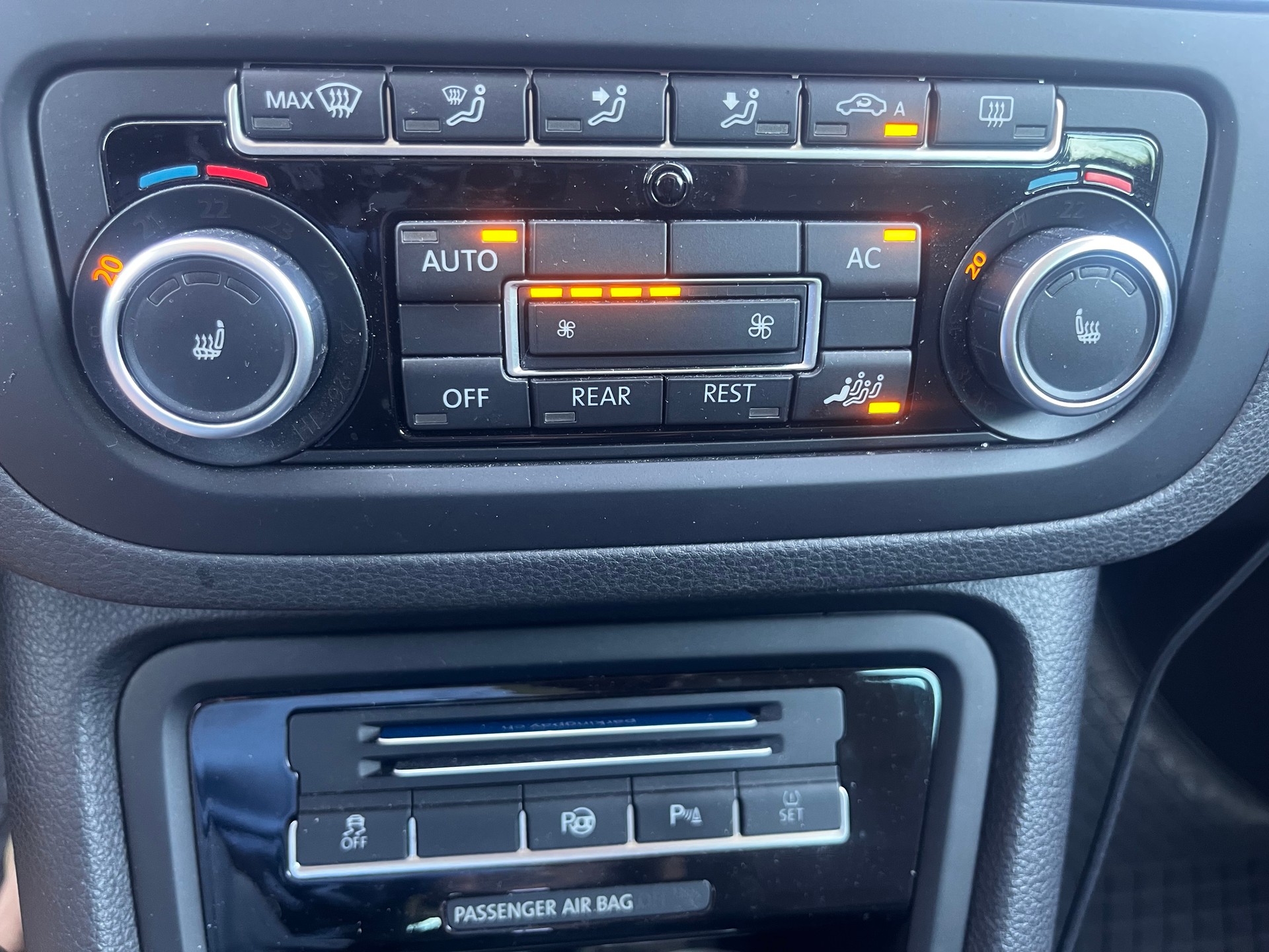 VW 2.0 TSI Comfortline DSG, mit viel Ausstattung, mit MFK, ab Service-image-5