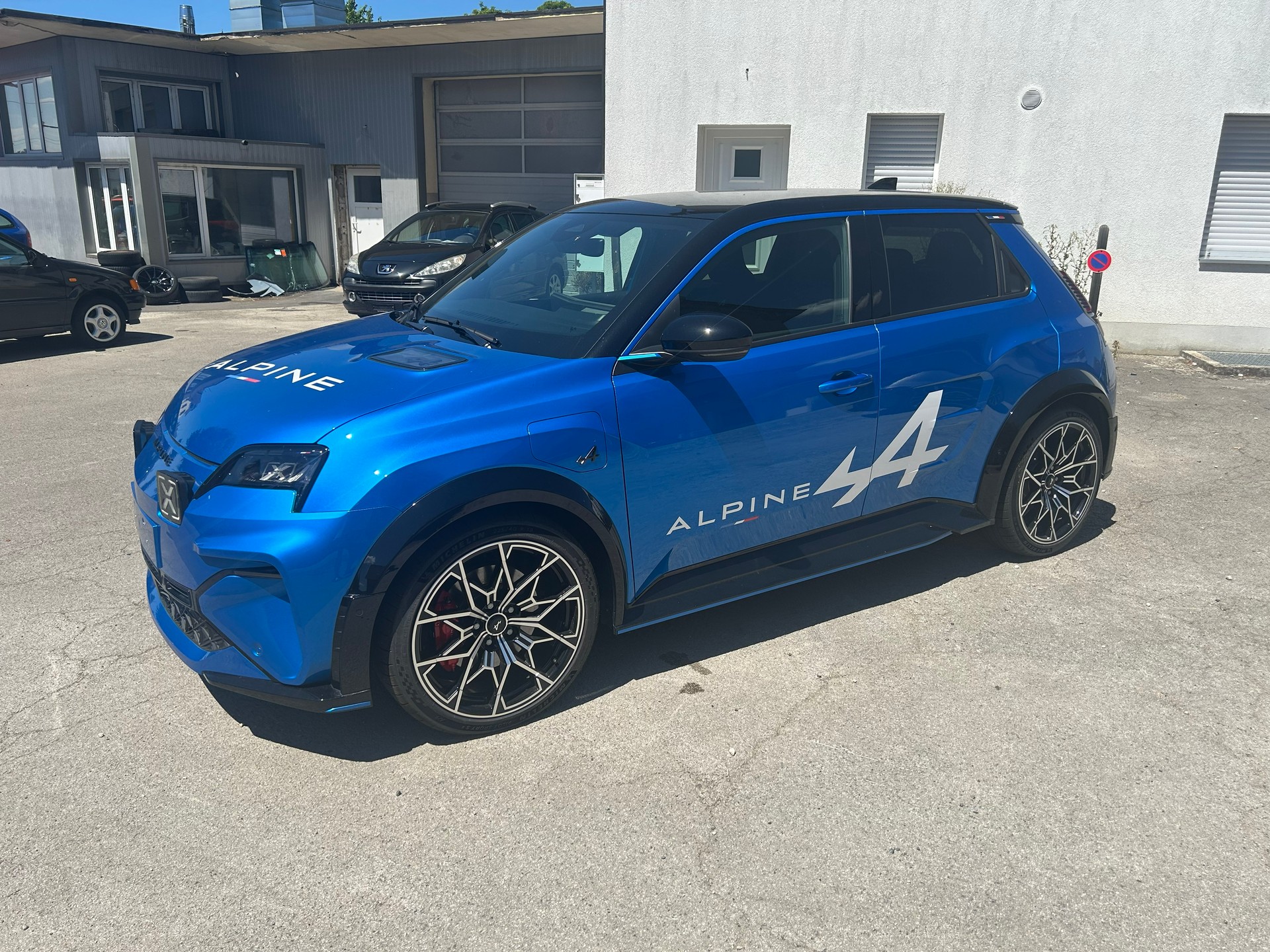 ALPINE GT-image-2