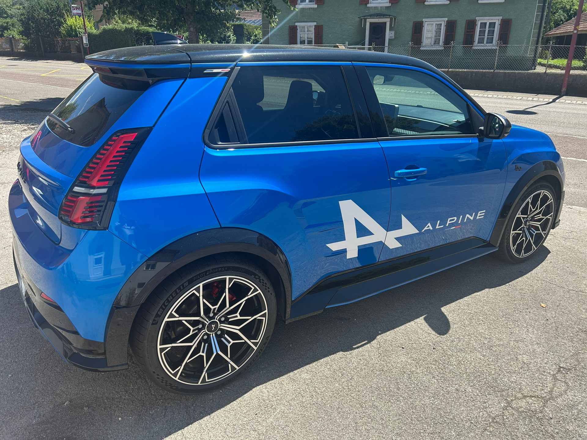 ALPINE GT-image-4