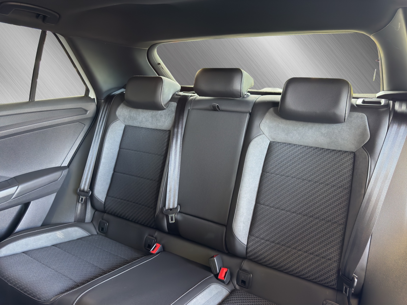 VW T-Roc 2.0 TSI Sport DSG 4motion-image-12