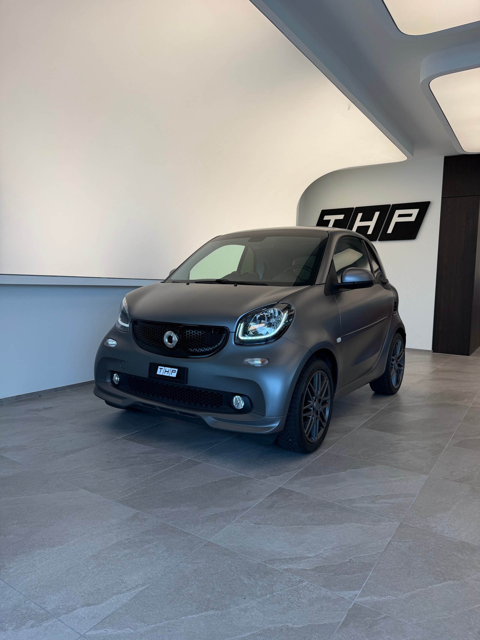 SMART fortwo prime Brabus-showroom-element-1