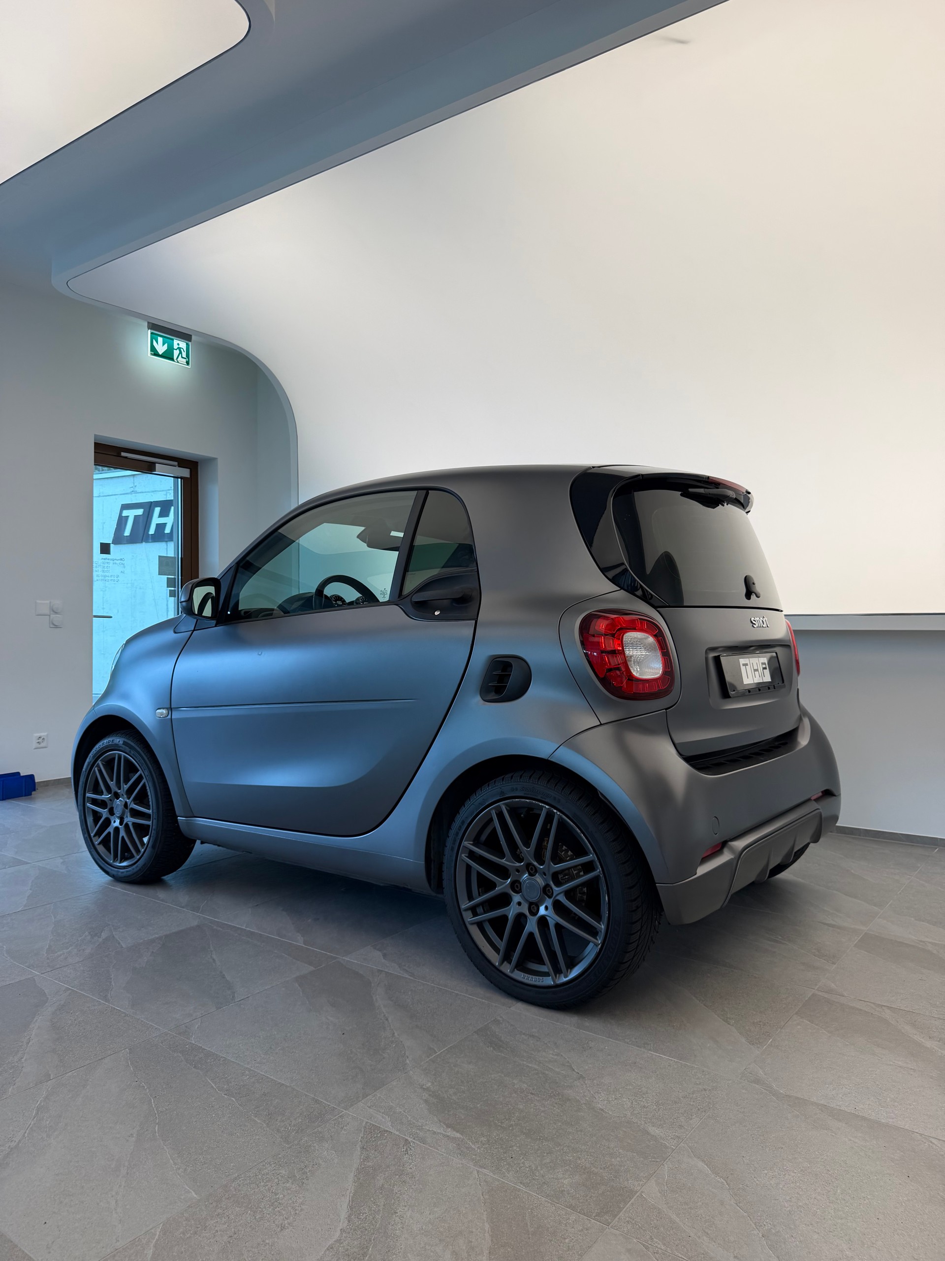 SMART fortwo prime Brabus-showroom-element-3