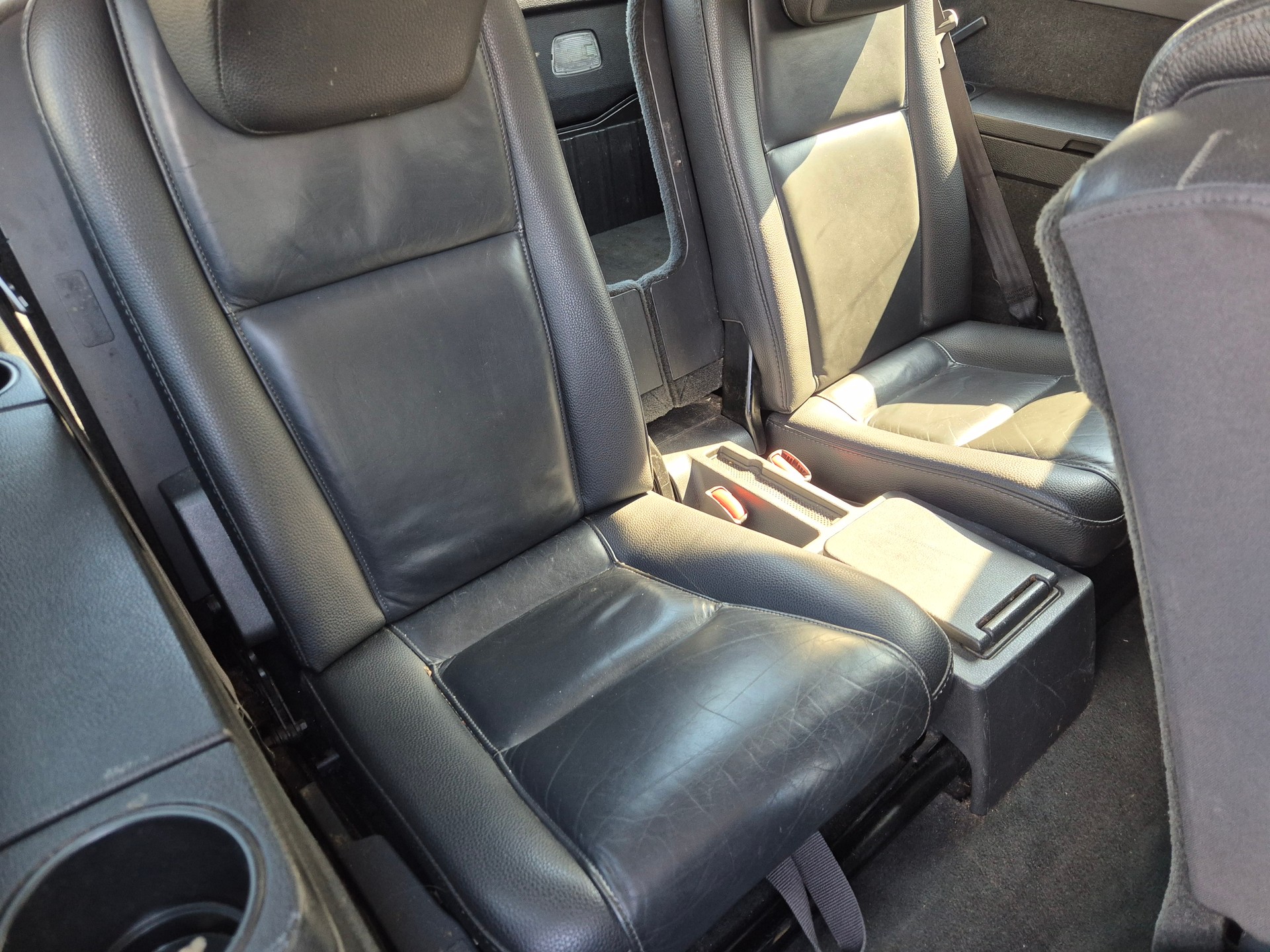 VOLVO XC90 D5 AWD Ocean Race-image-10